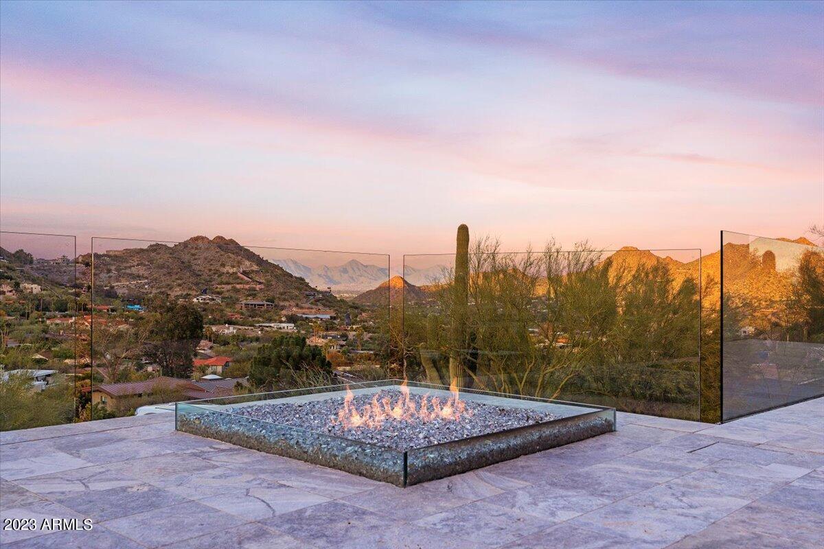 4129 E SANDY MOUNTAIN Road