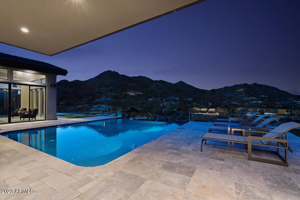 4129 E SANDY MOUNTAIN Road