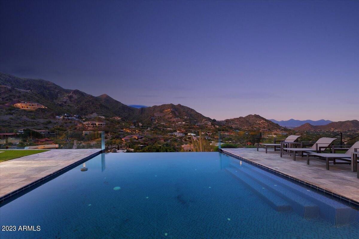 4129 E SANDY MOUNTAIN Road