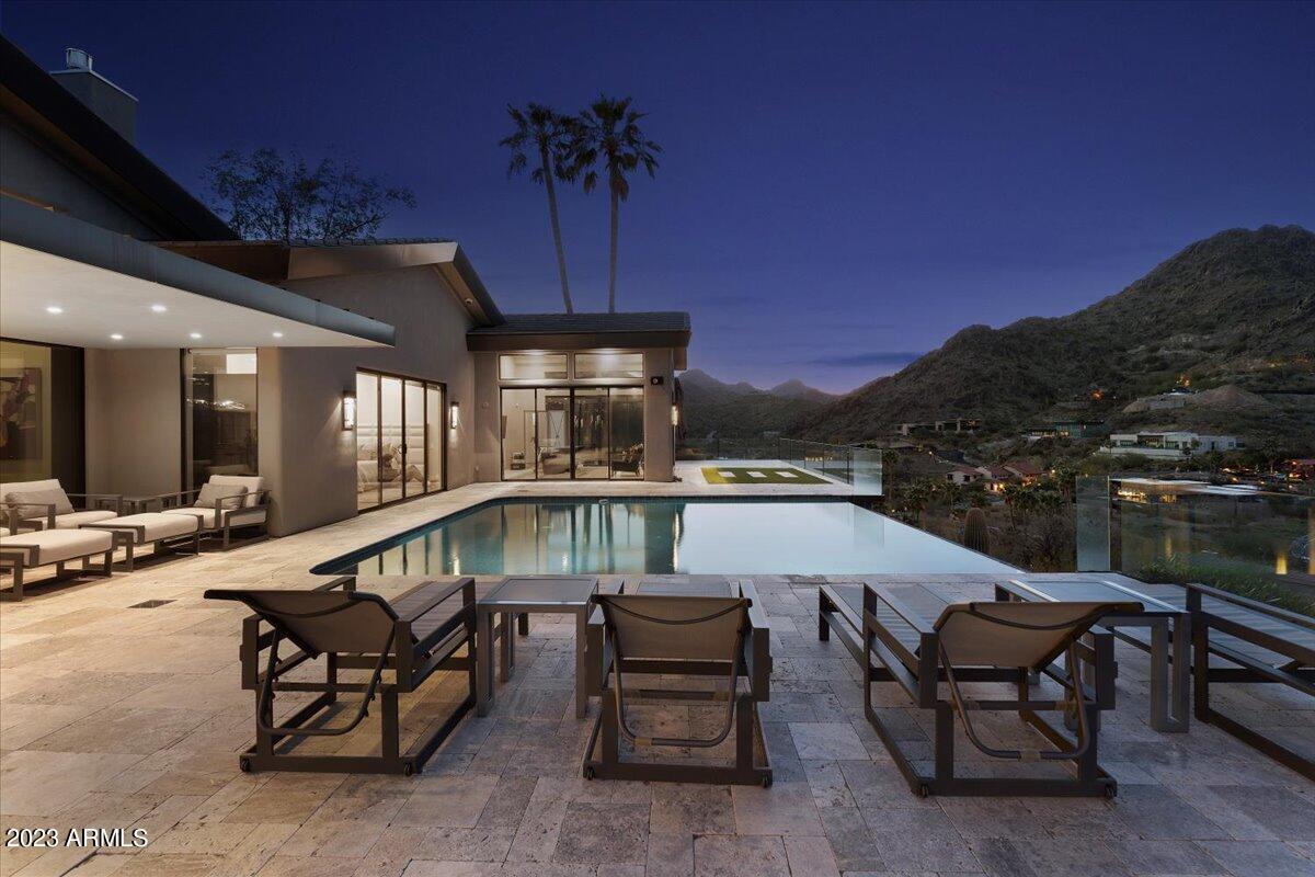 4129 E SANDY MOUNTAIN Road