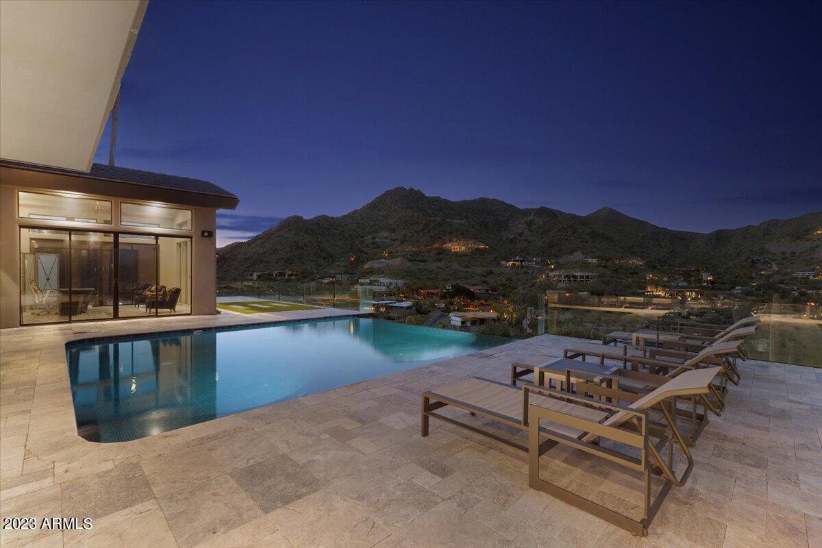 4129 E SANDY MOUNTAIN Road