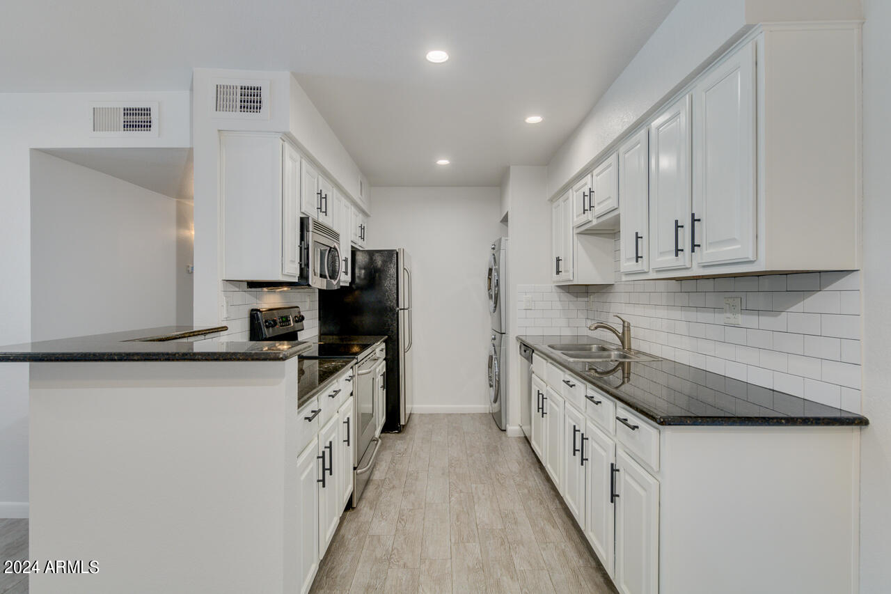5995 N 78th Street # 1104