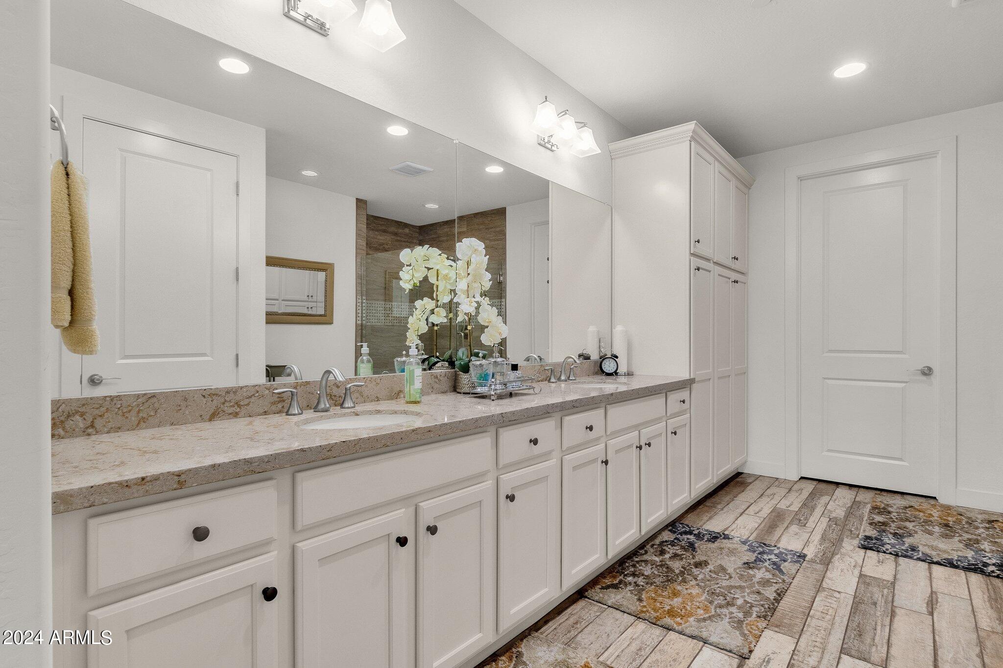 10260 E WHITE FEATHER Lane # 1025