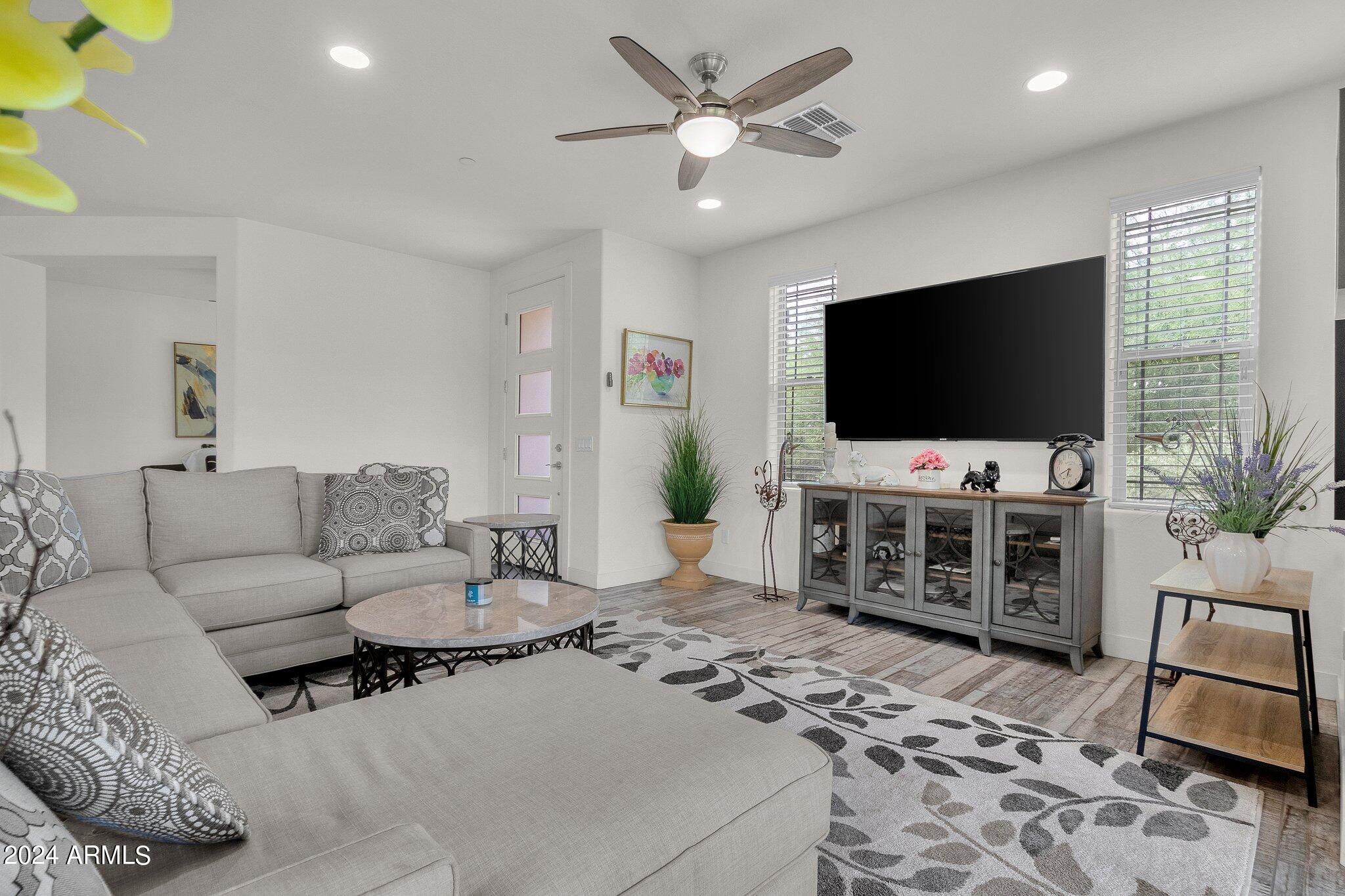10260 E WHITE FEATHER Lane # 1025
