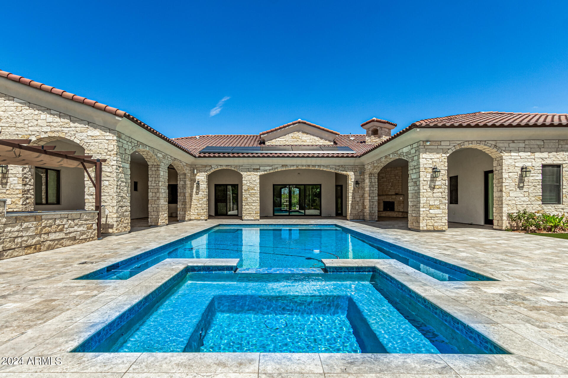 7568 N Mockingbird Lane