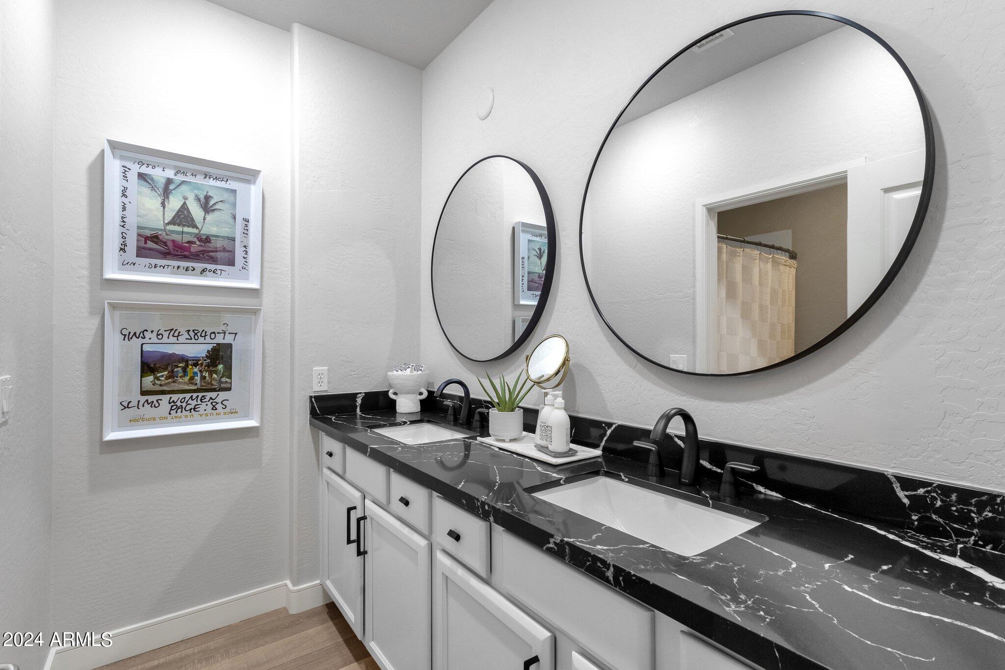 3935 E ROUGH RIDER Road # 1124