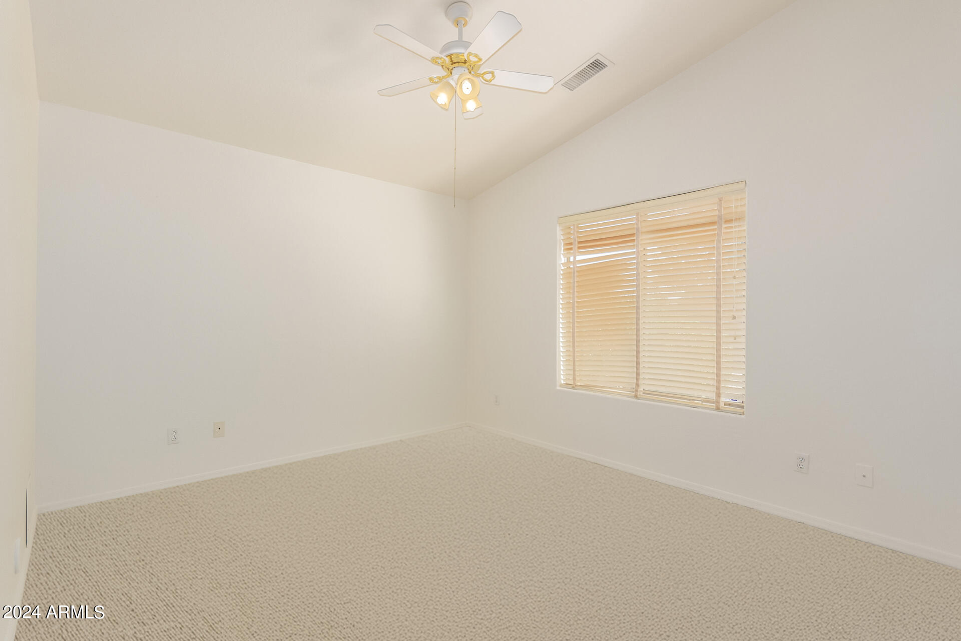 13335 W LISBON Lane
