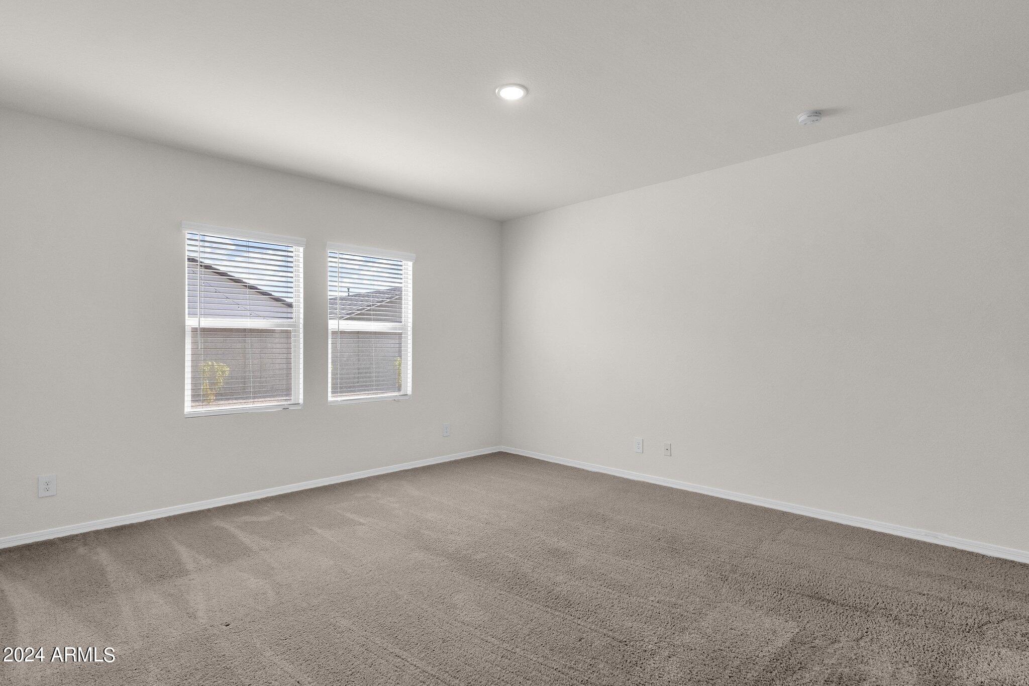 19361 W COOLIDGE Street