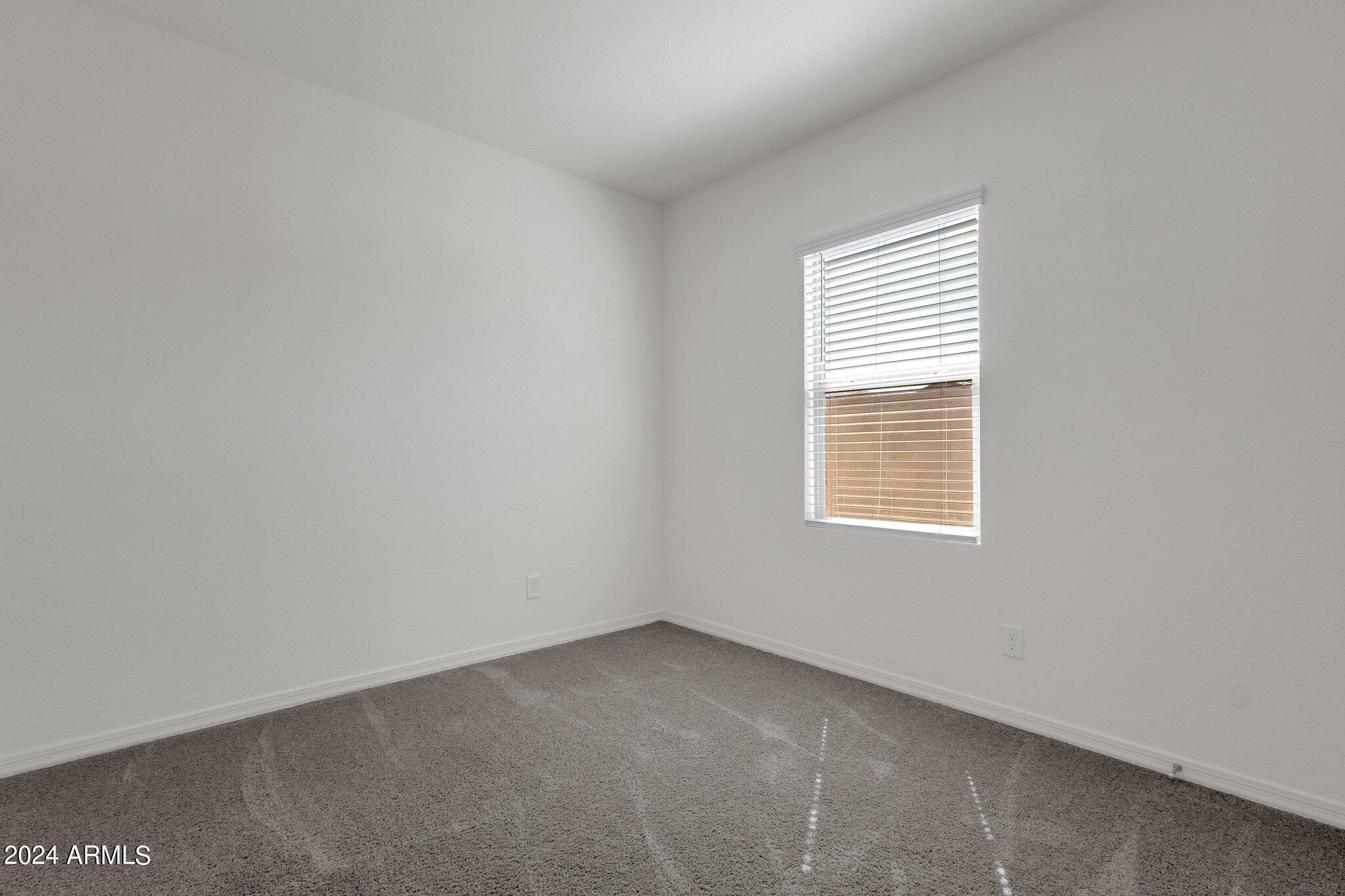 19366 W COOLIDGE Street