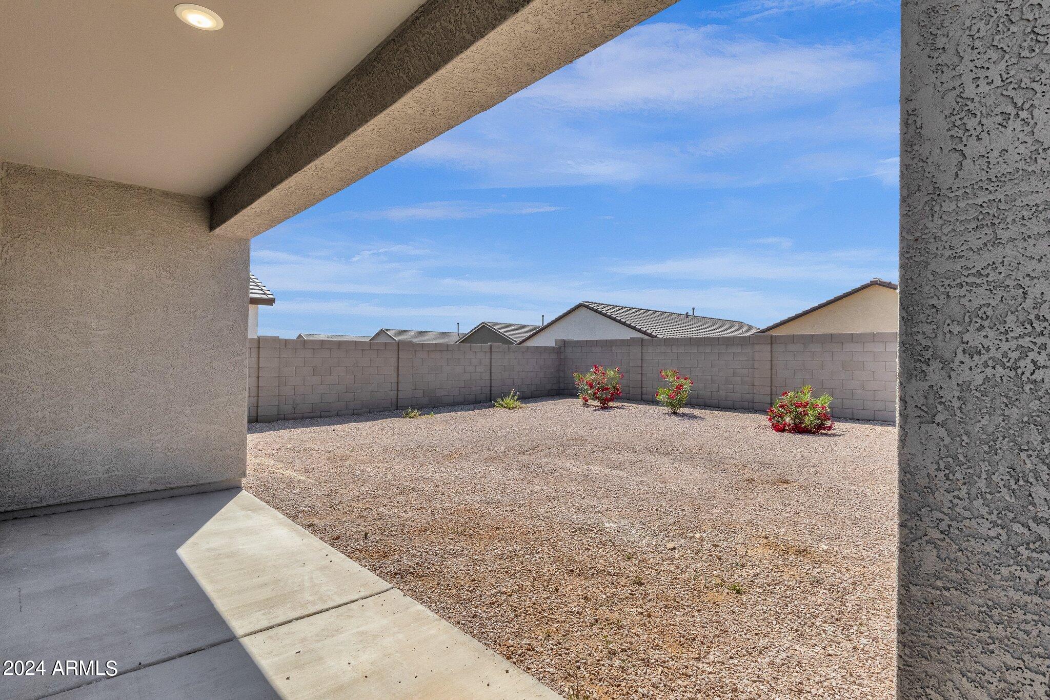 19366 W COOLIDGE Street