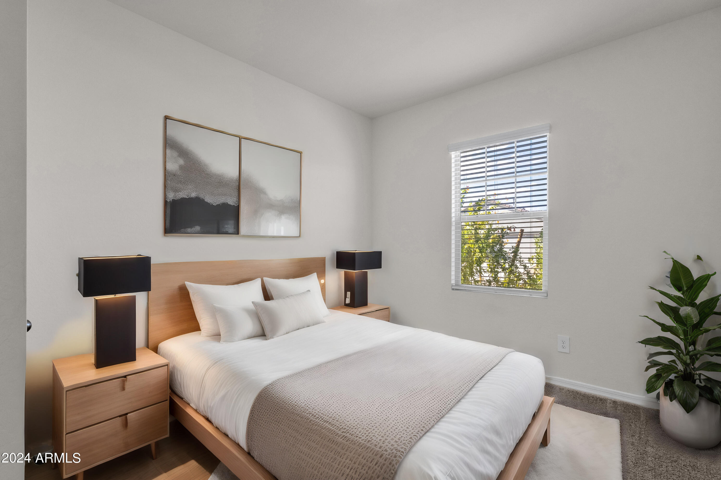 19366 W COOLIDGE Street