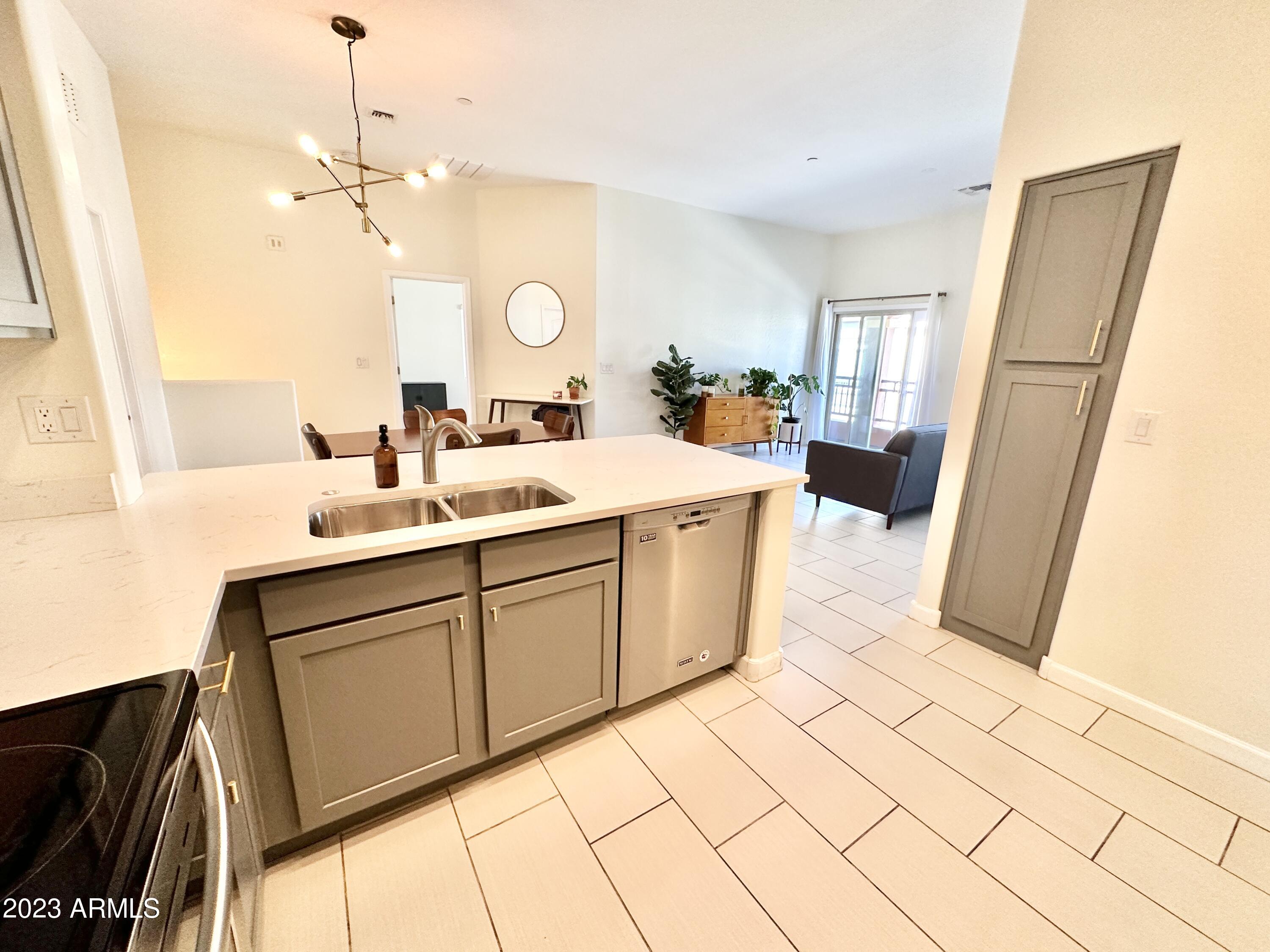 2150 W ALAMEDA Road # 2229