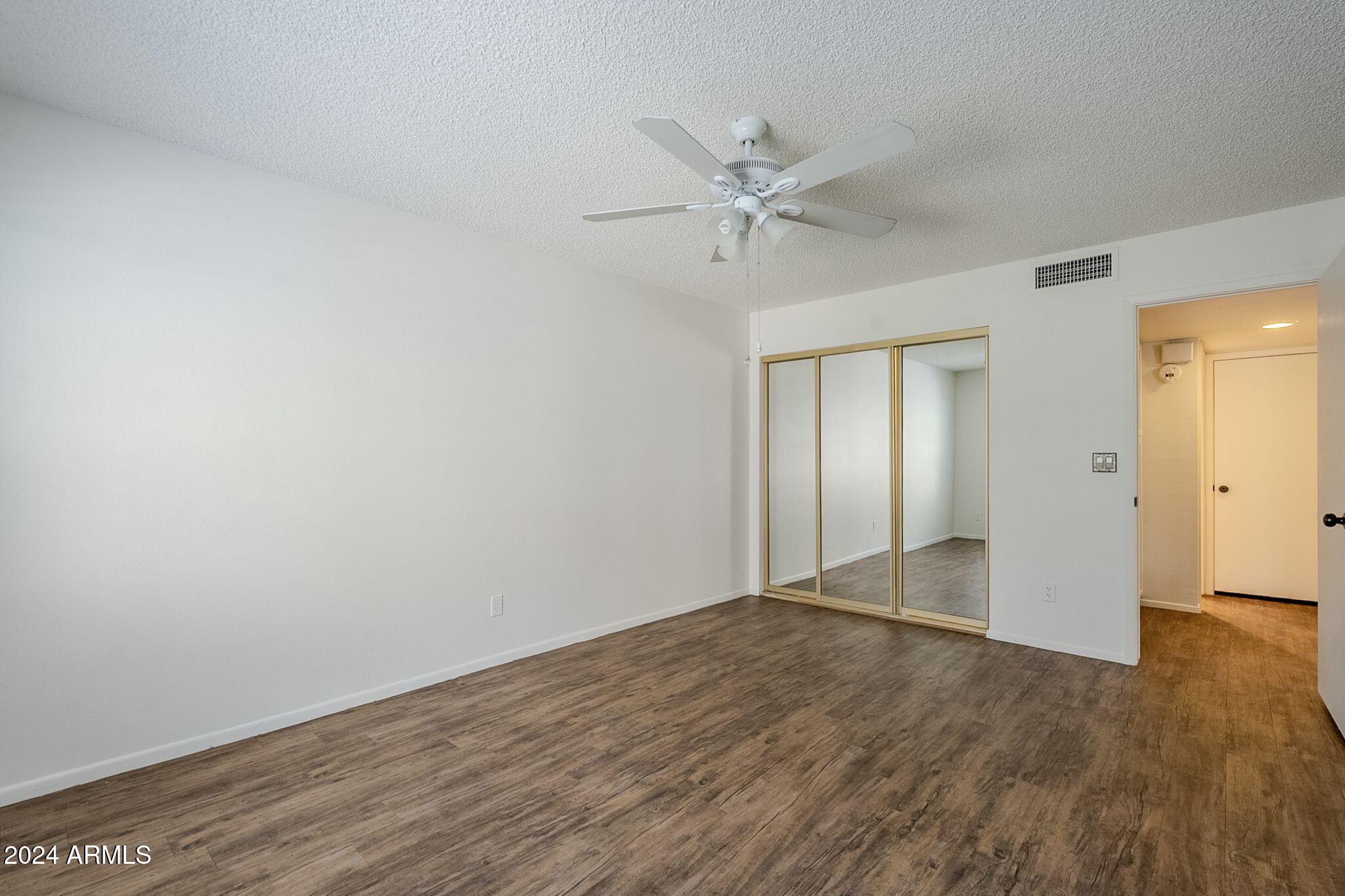 925 N COLLEGE Avenue # G127