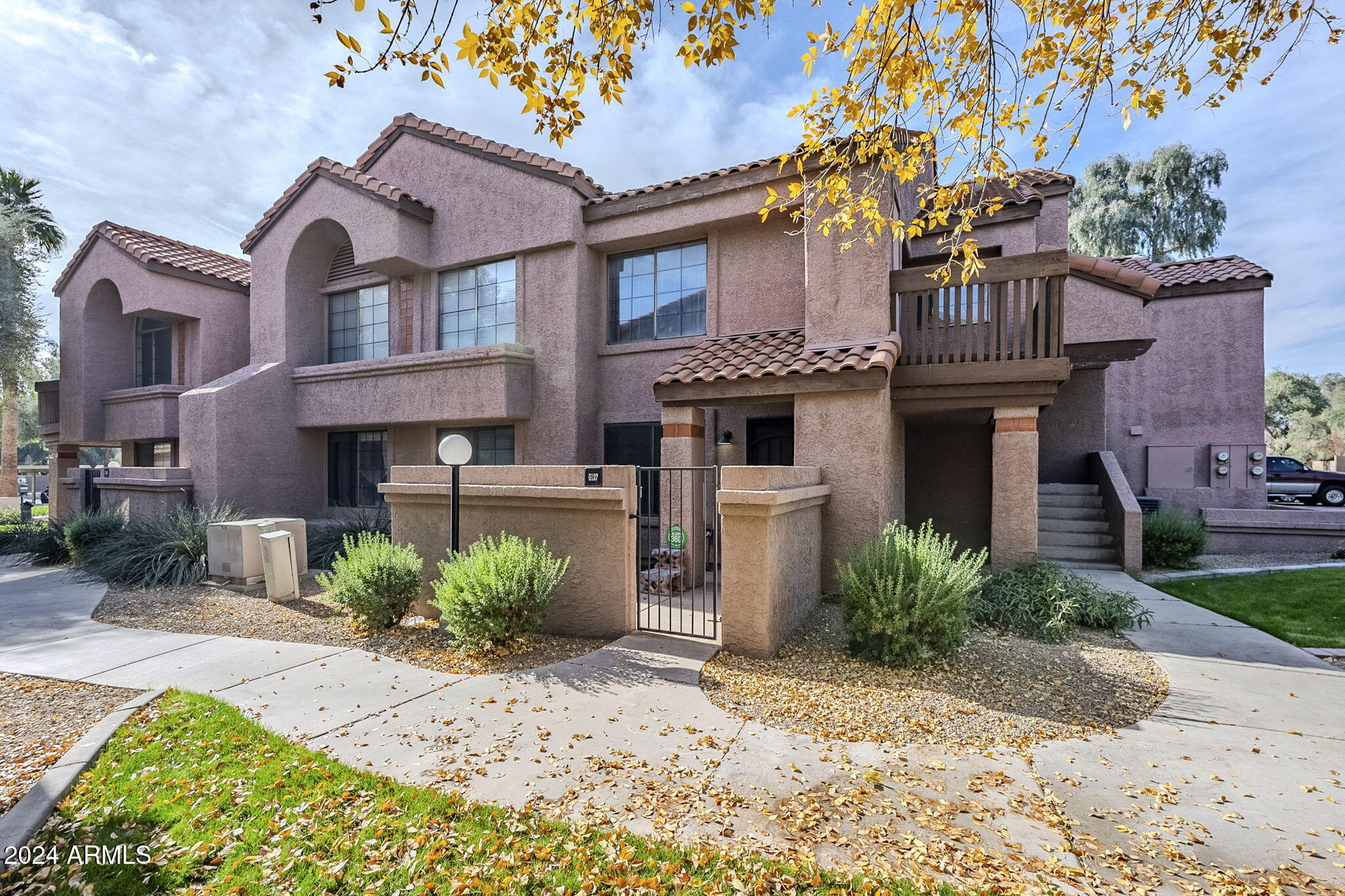 925 N COLLEGE Avenue # G127