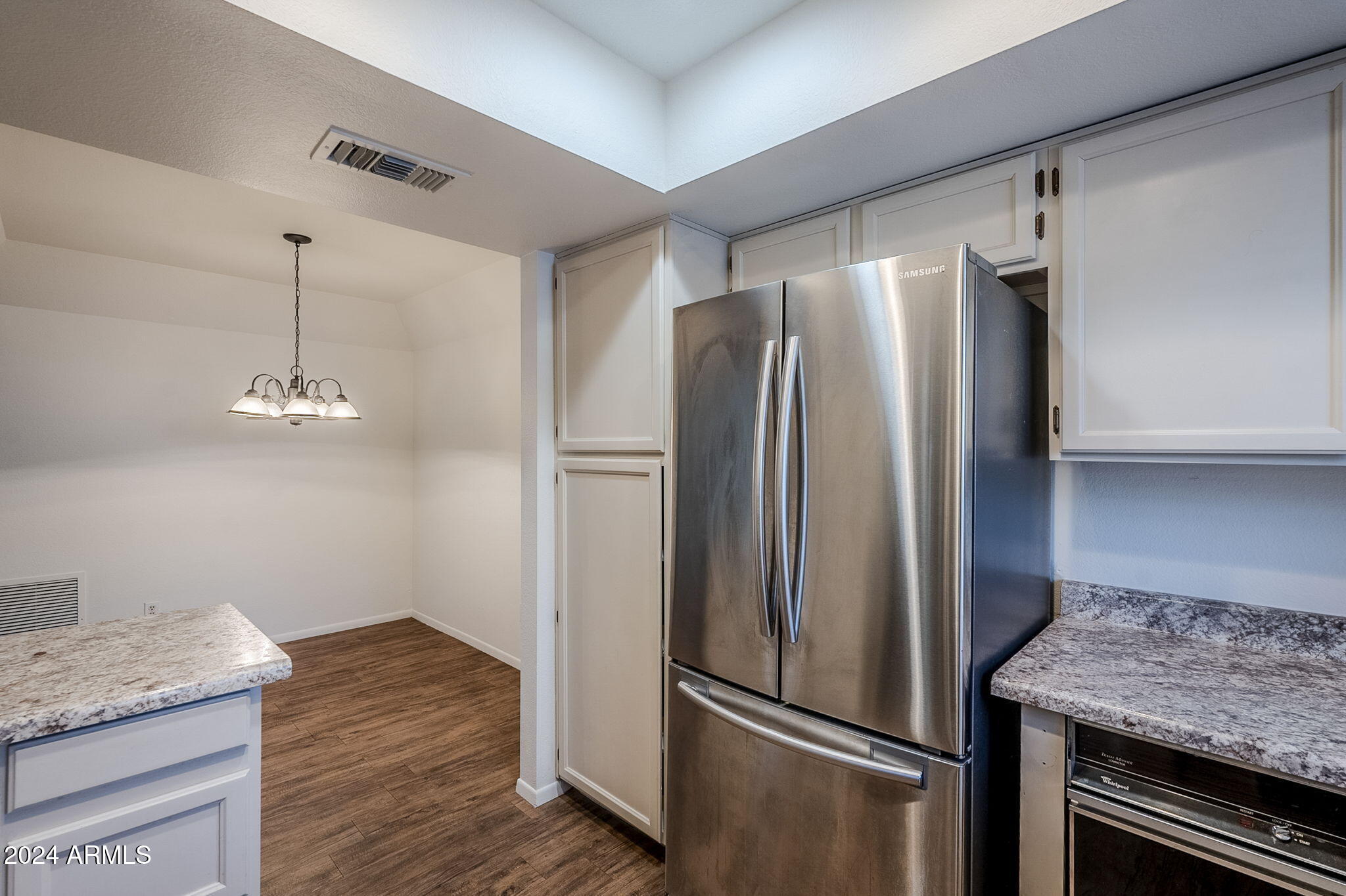 925 N COLLEGE Avenue # G127