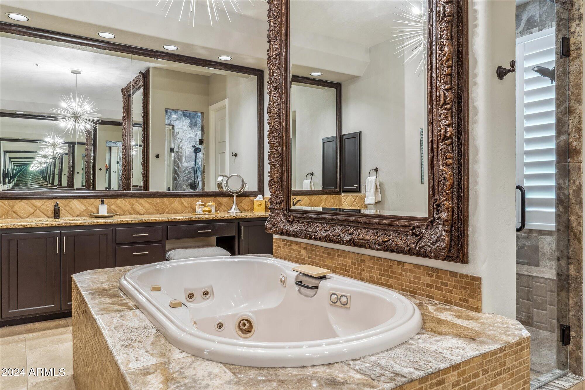 11132 E JUAN TABO Road