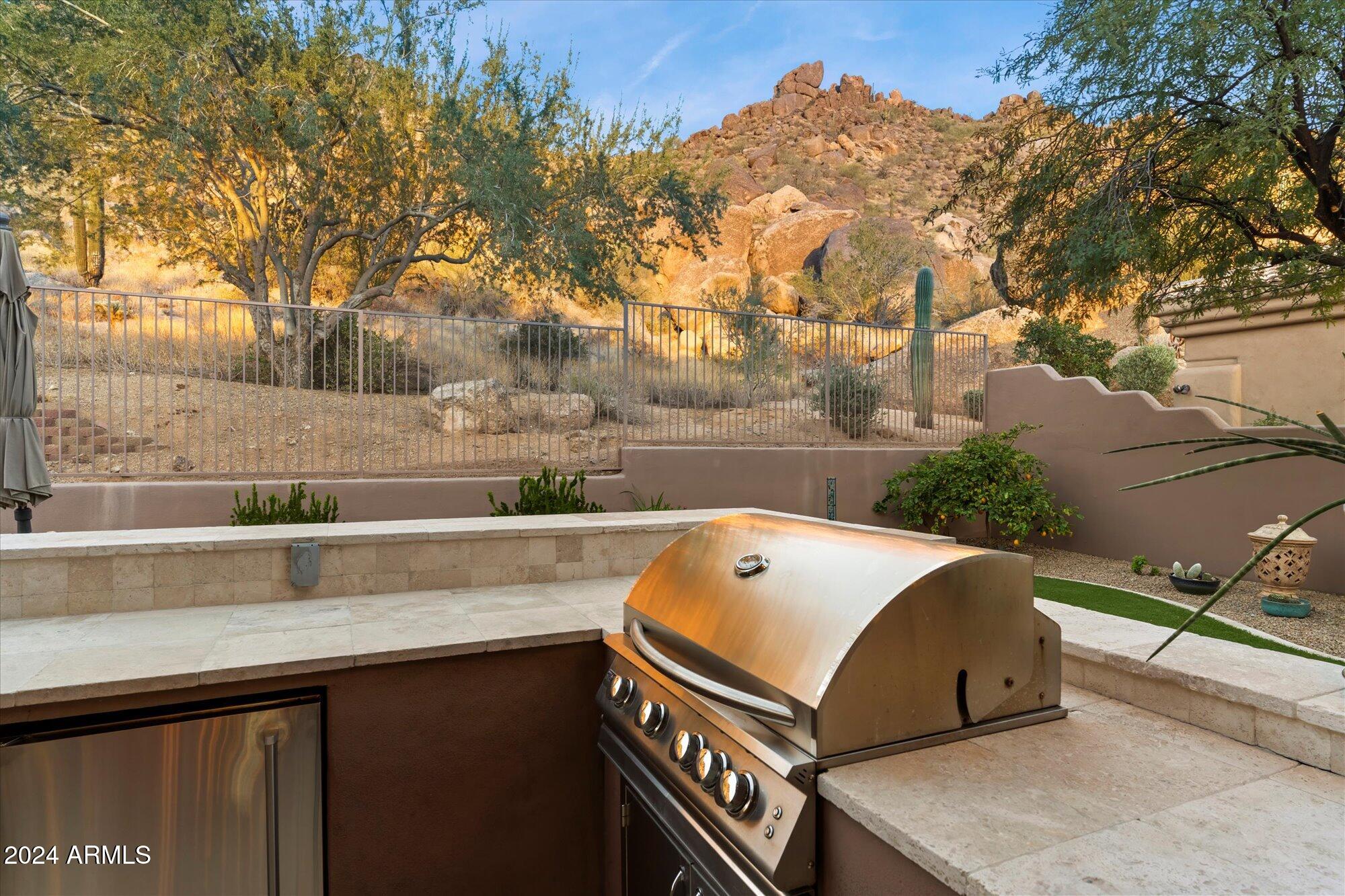 11132 E JUAN TABO Road