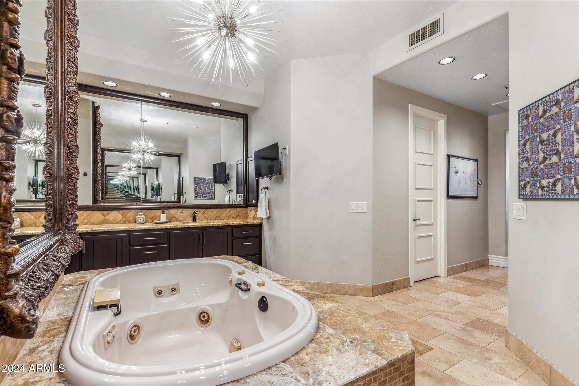 11132 E JUAN TABO Road