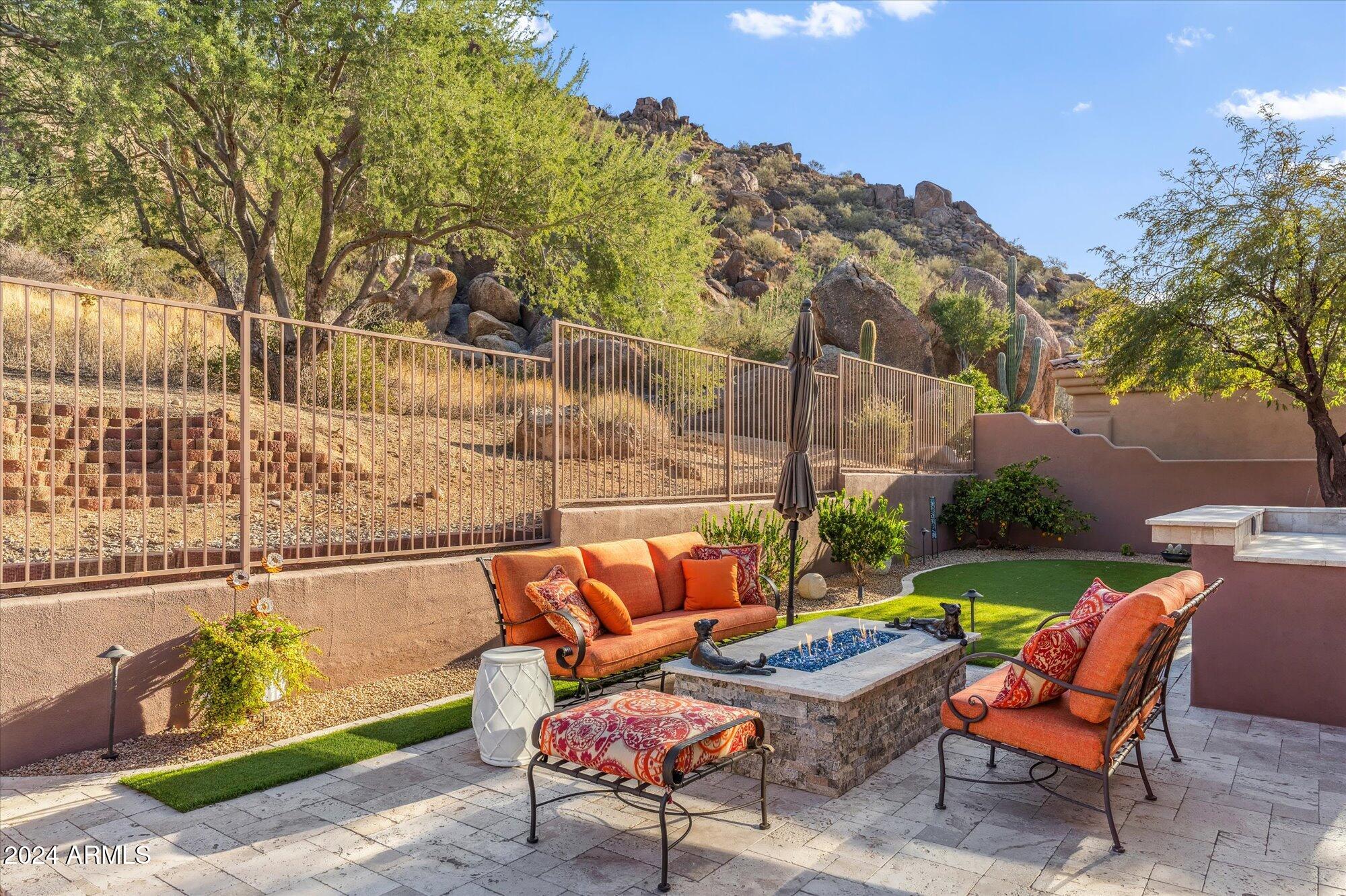 11132 E JUAN TABO Road