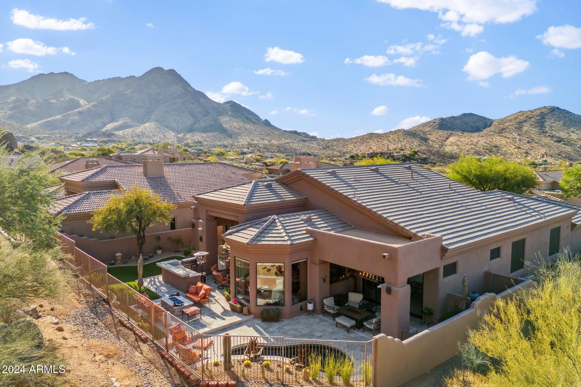 11132 E JUAN TABO Road