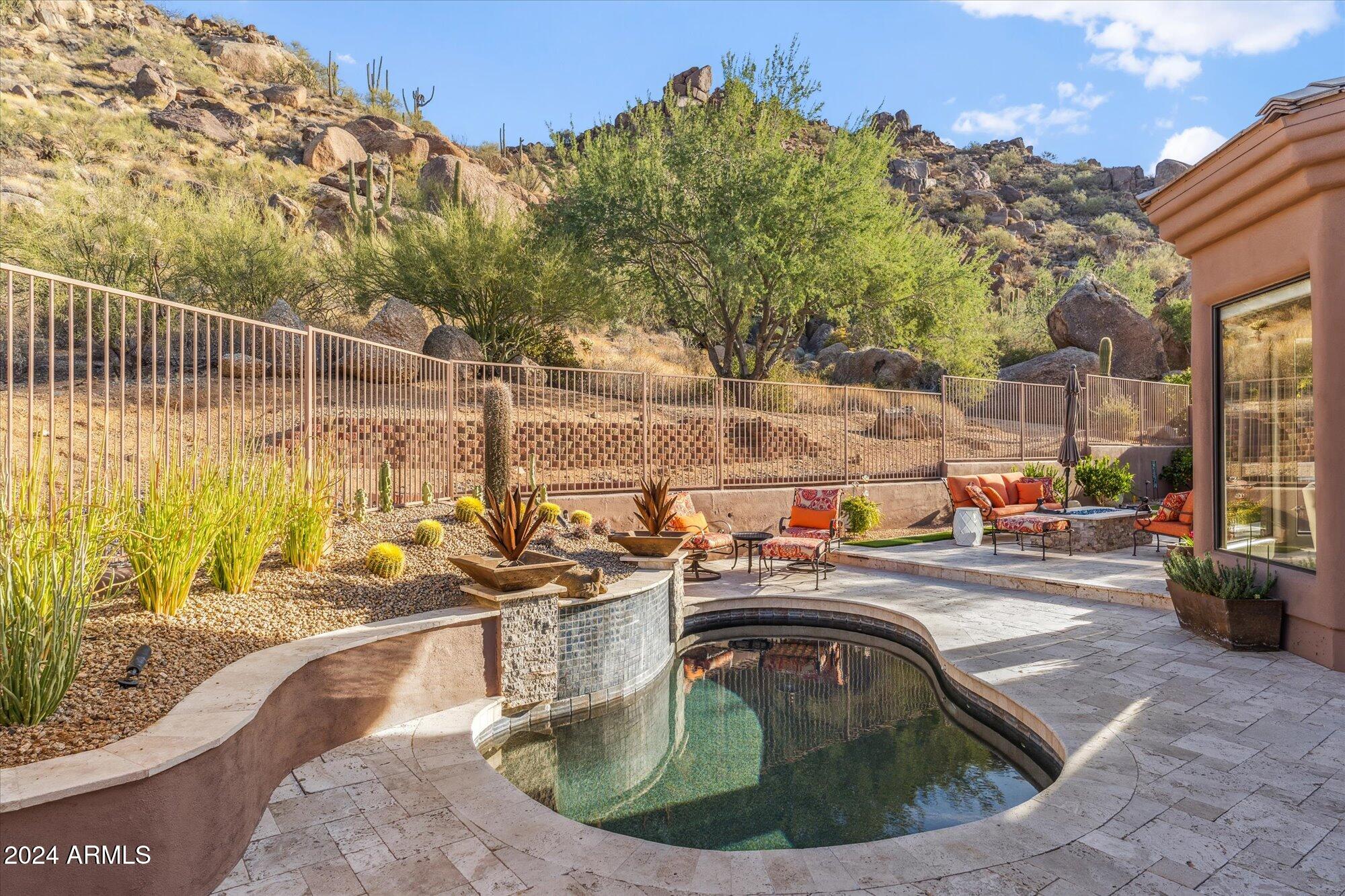 11132 E JUAN TABO Road