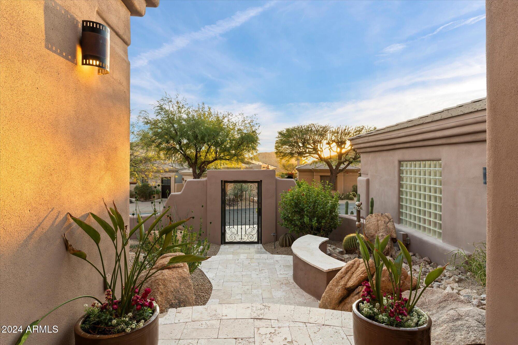 11132 E JUAN TABO Road