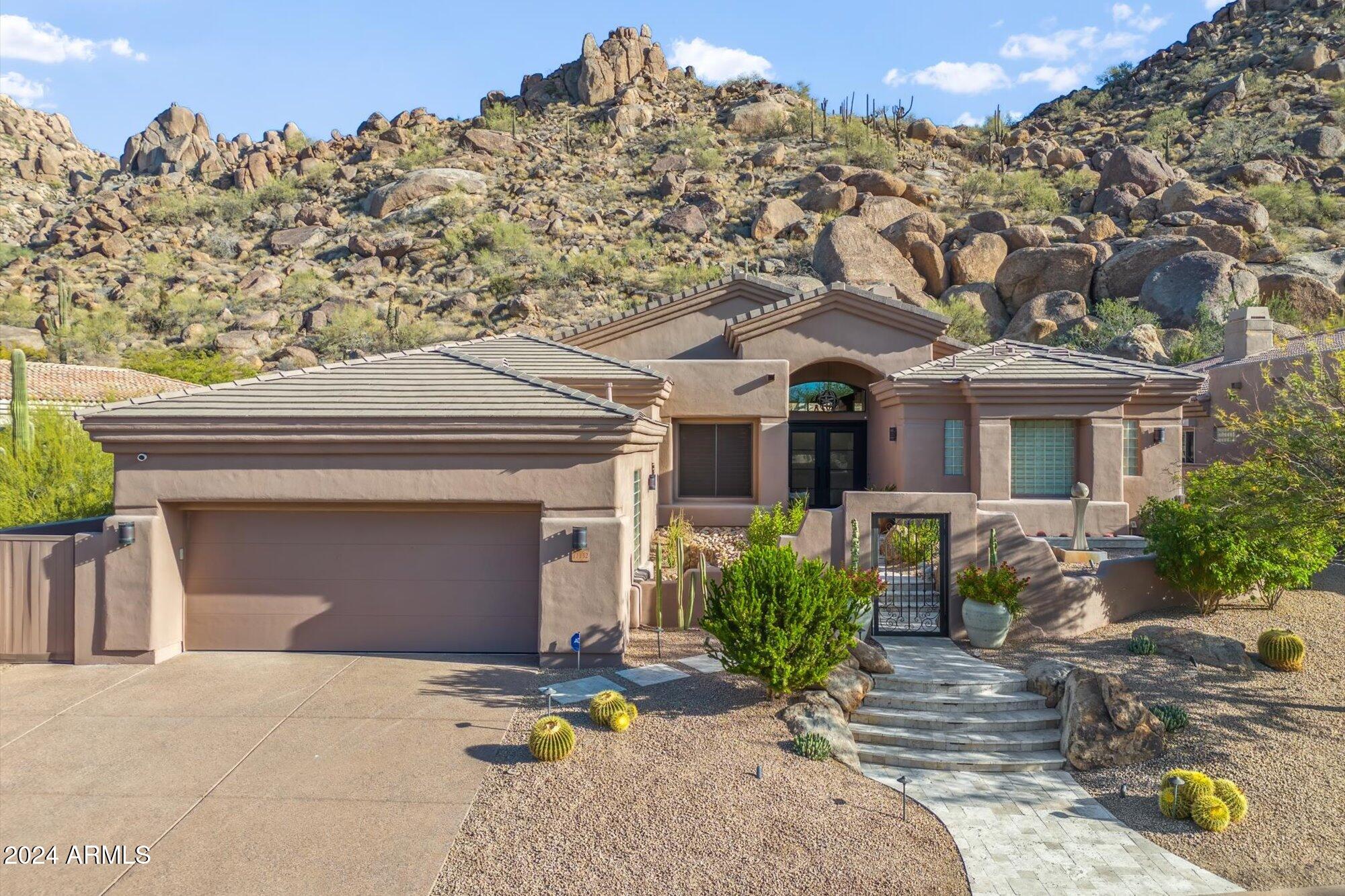 11132 E JUAN TABO Road