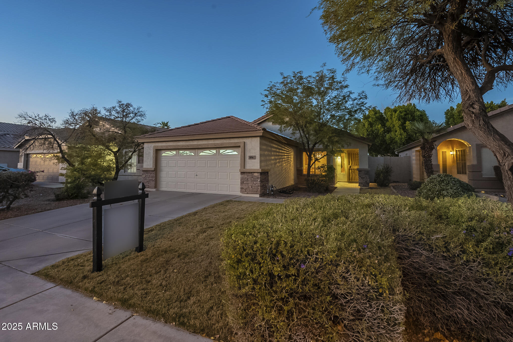 896 E WINDSOR Drive