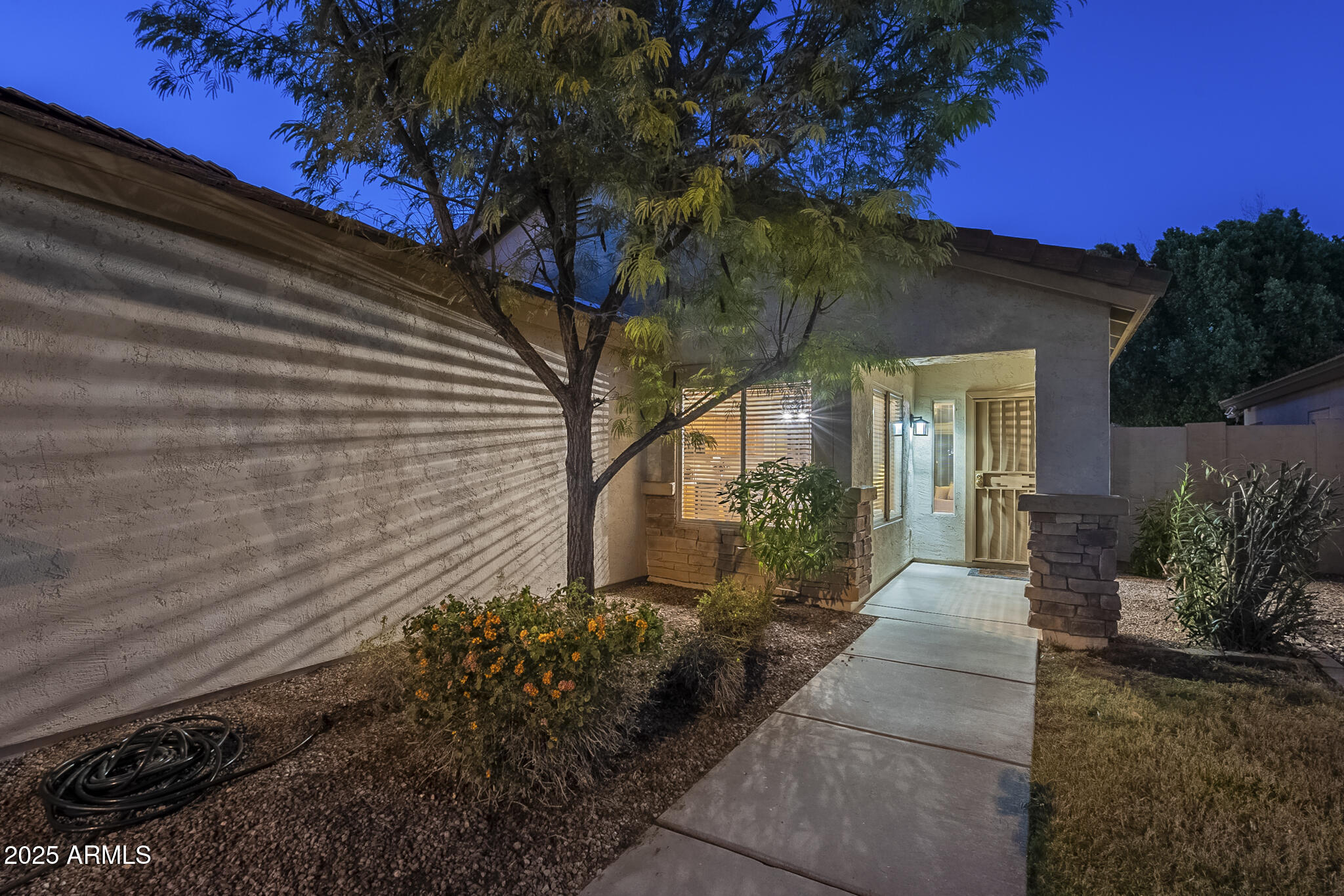896 E WINDSOR Drive
