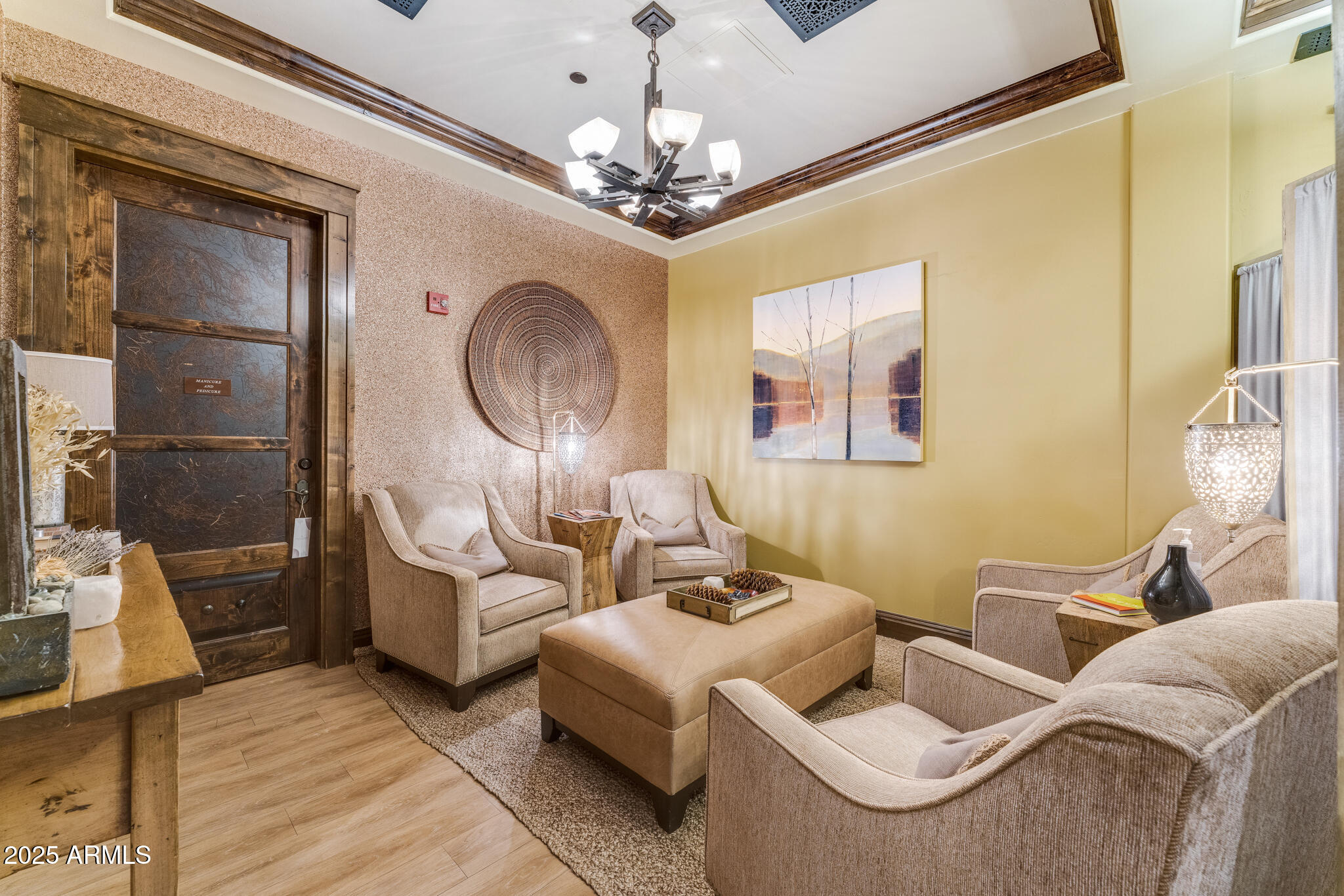3608 S Woodland Hills Drive, 374