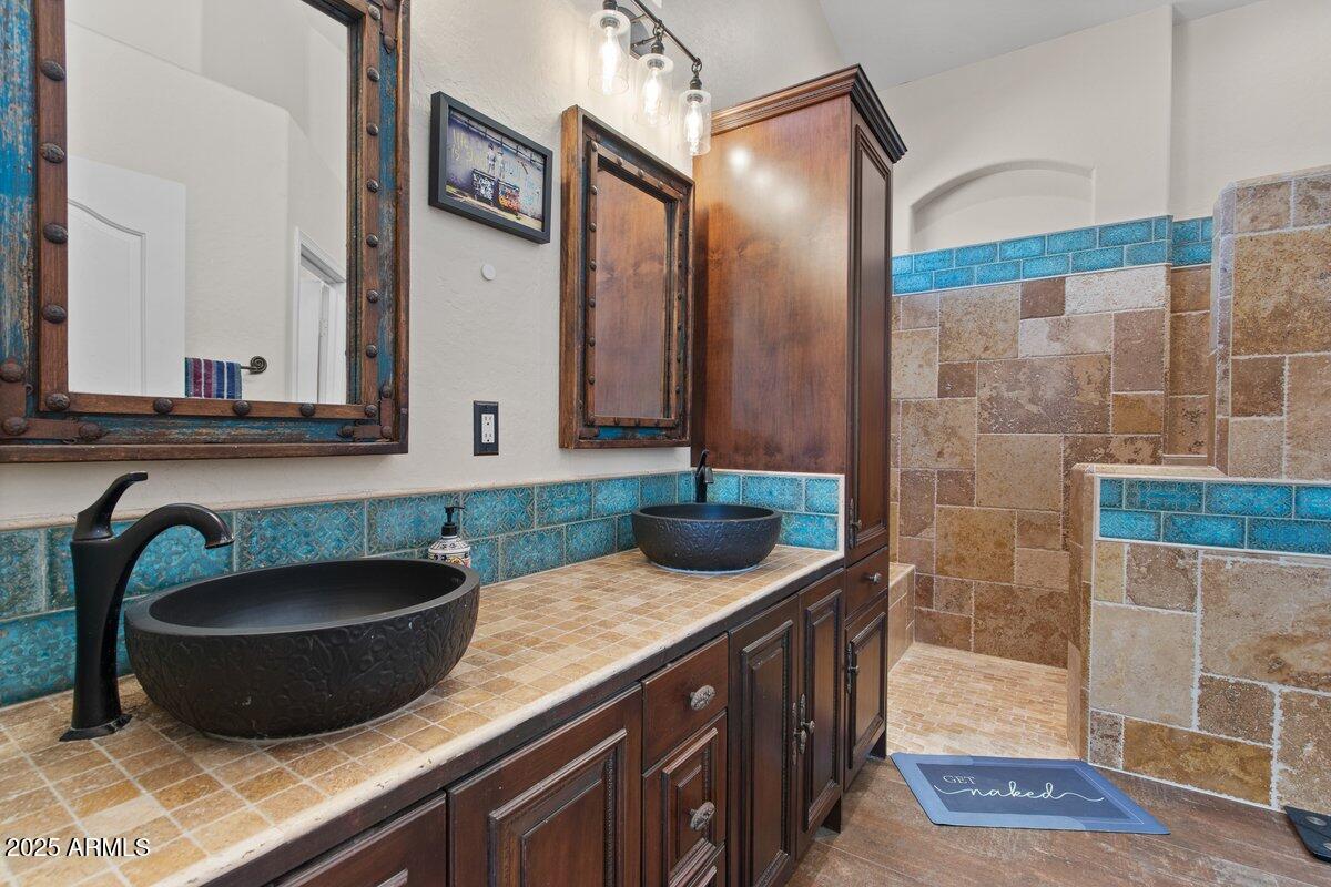 22634 N 47TH Place