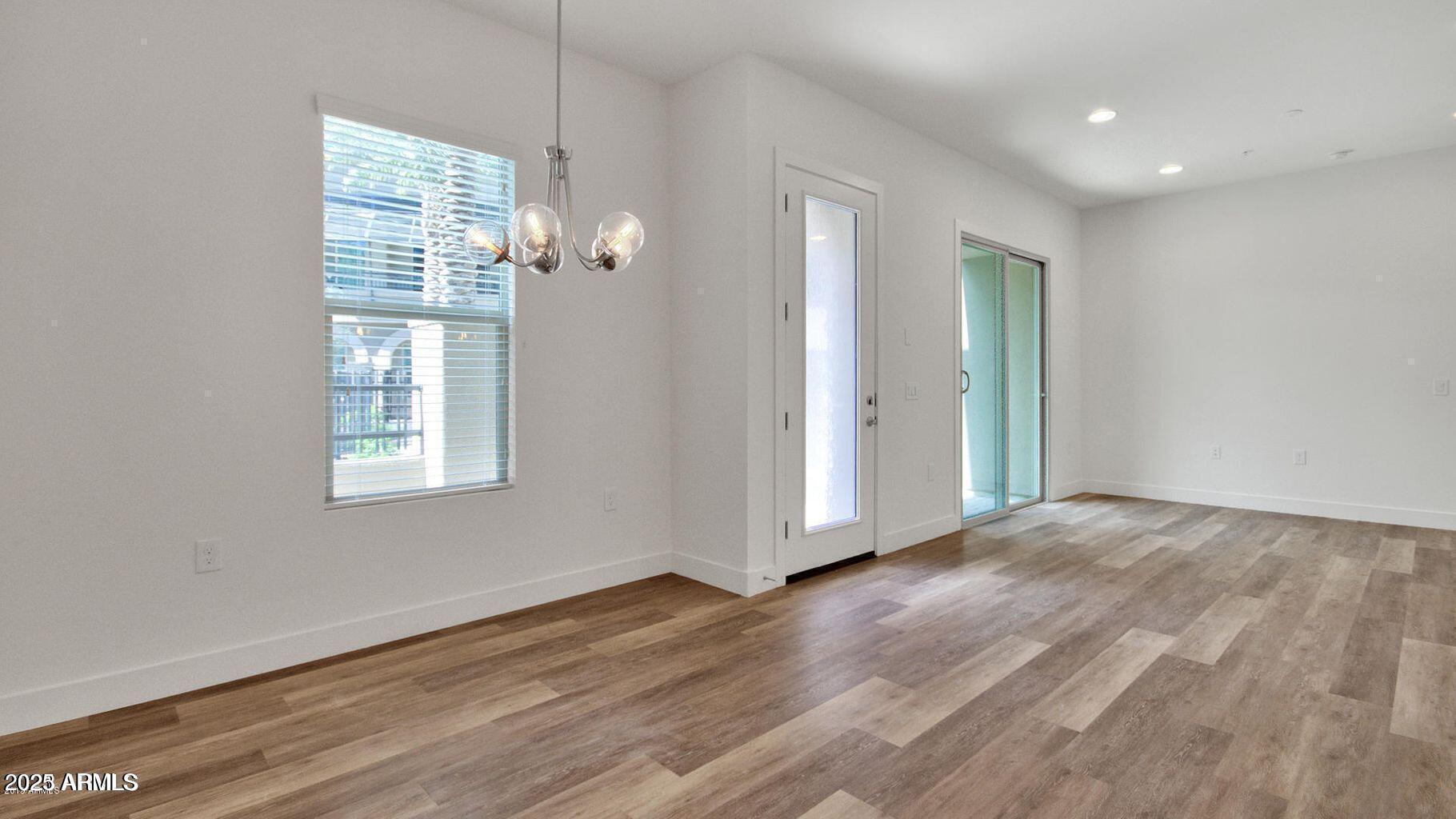 6565 E THOMAS Road, 1098