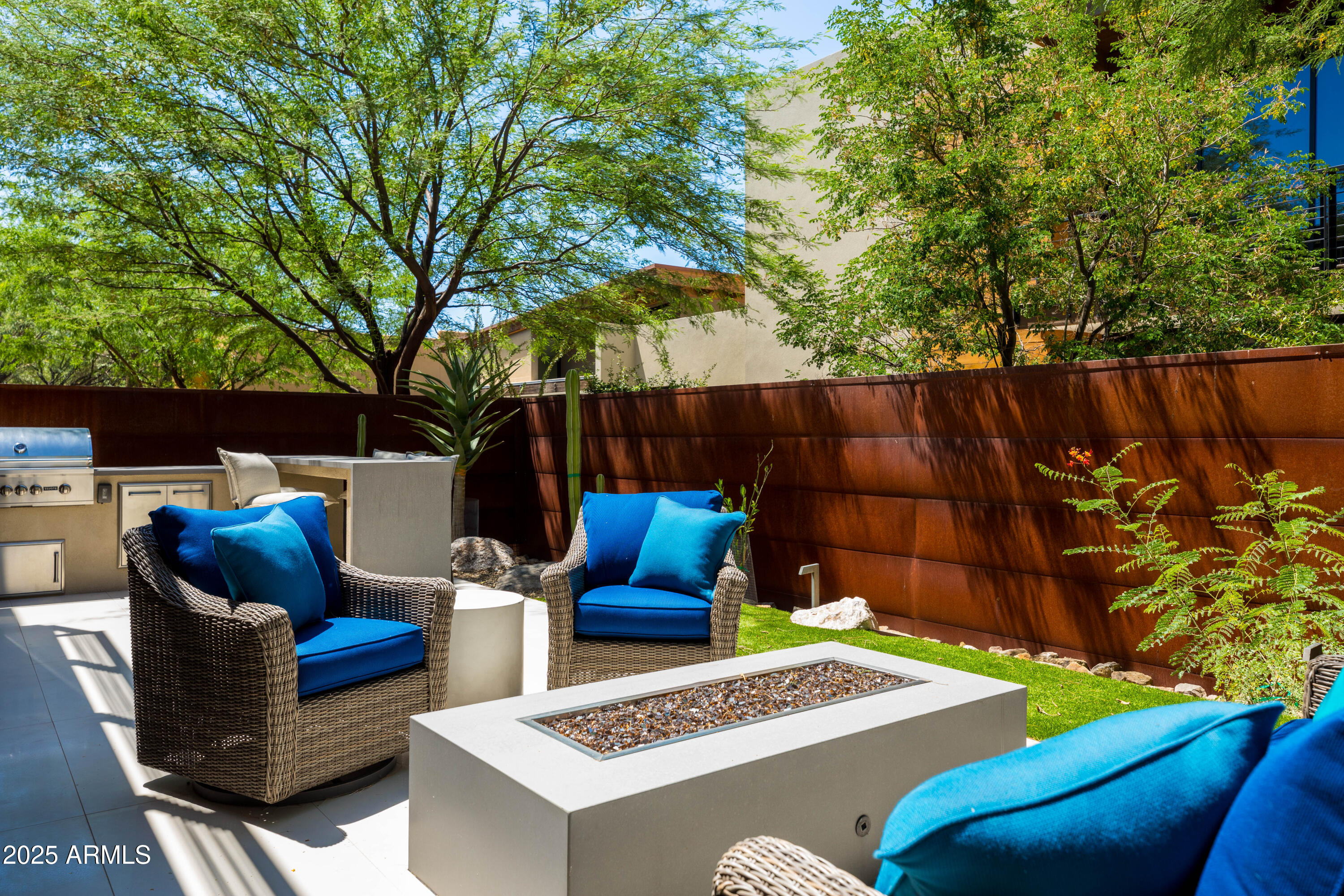 6525 E CAVE CREEK Road Unit: 9