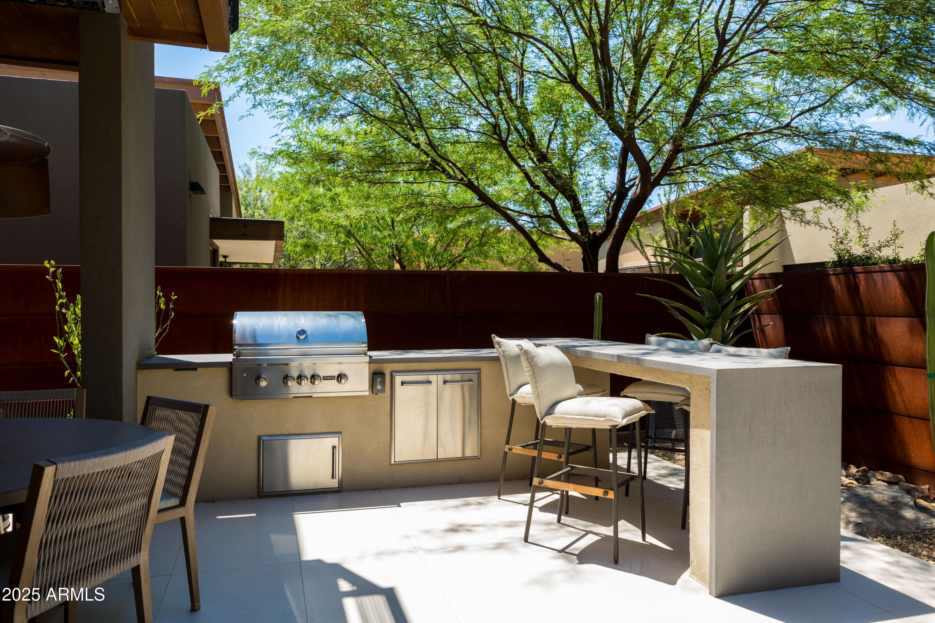 6525 E CAVE CREEK Road Unit: 9