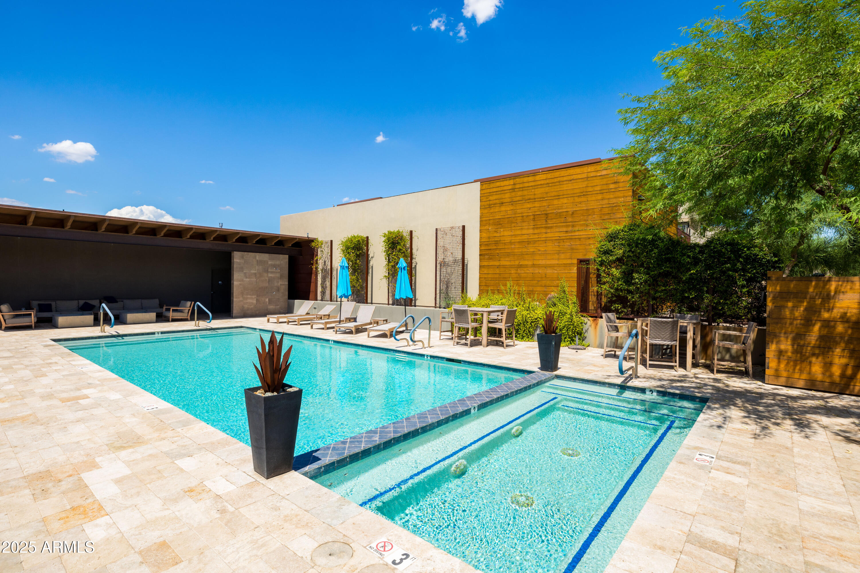 6525 E CAVE CREEK Road Unit: 9