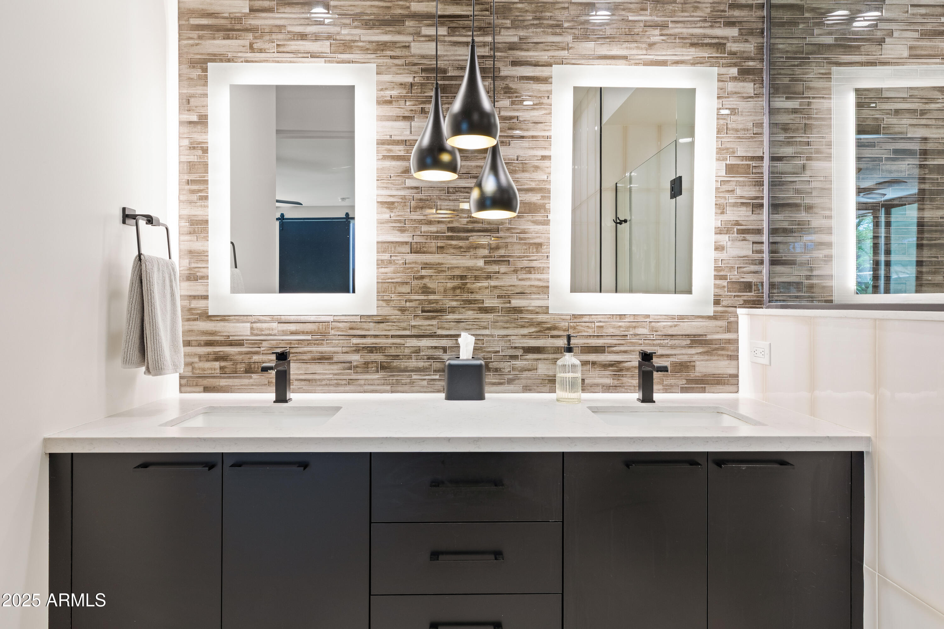 6525 E CAVE CREEK Road Unit: 9