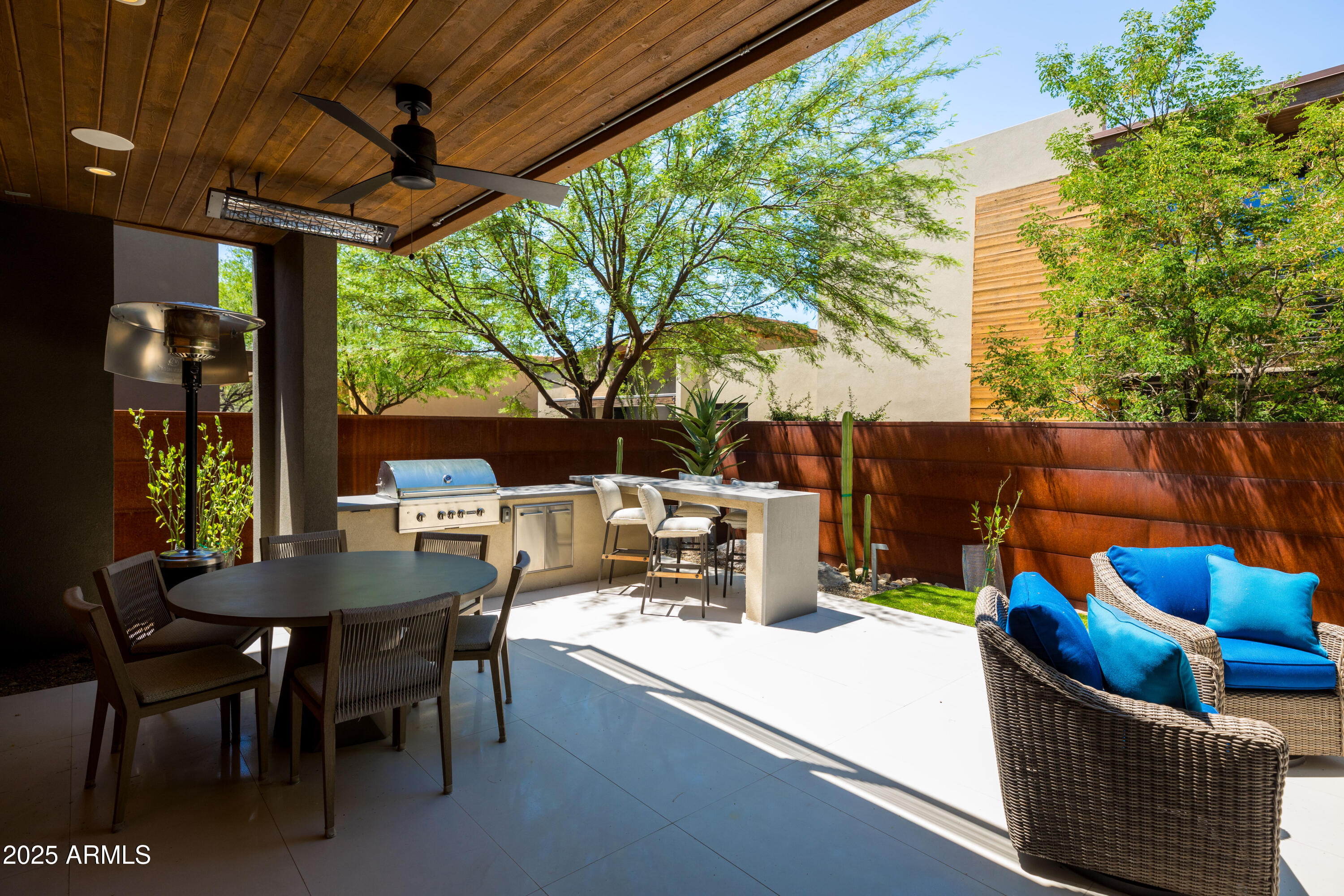 6525 E CAVE CREEK Road Unit: 9