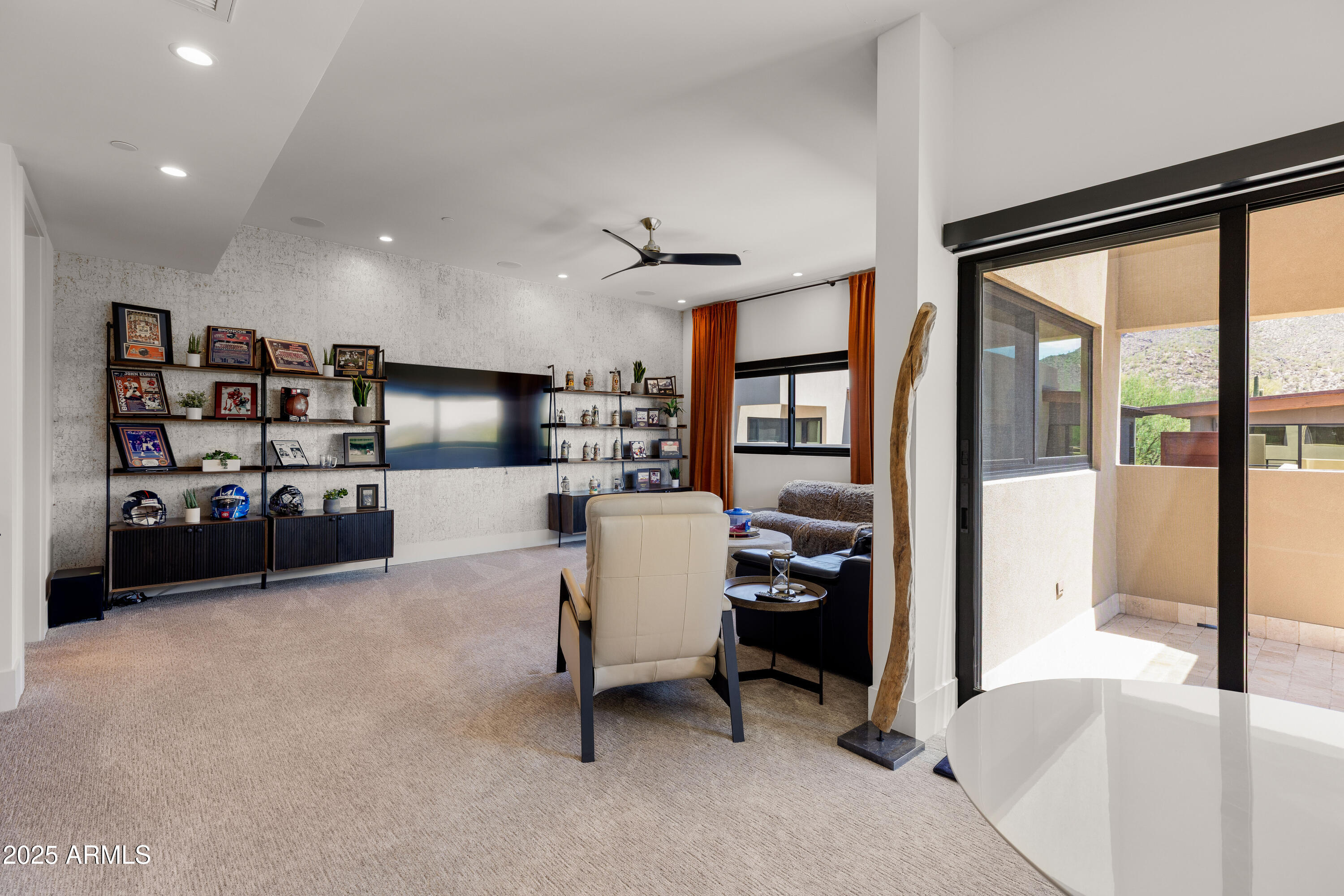 6525 E CAVE CREEK Road Unit: 9