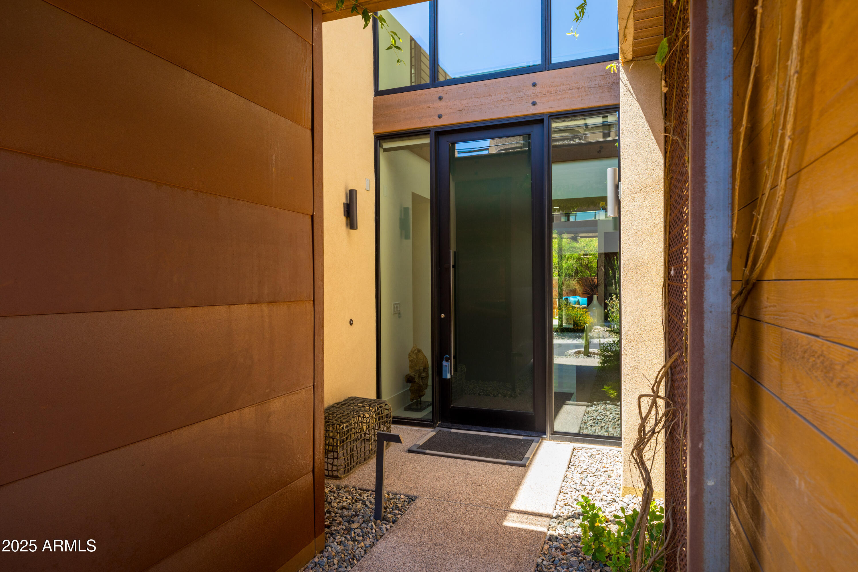 6525 E CAVE CREEK Road Unit: 9