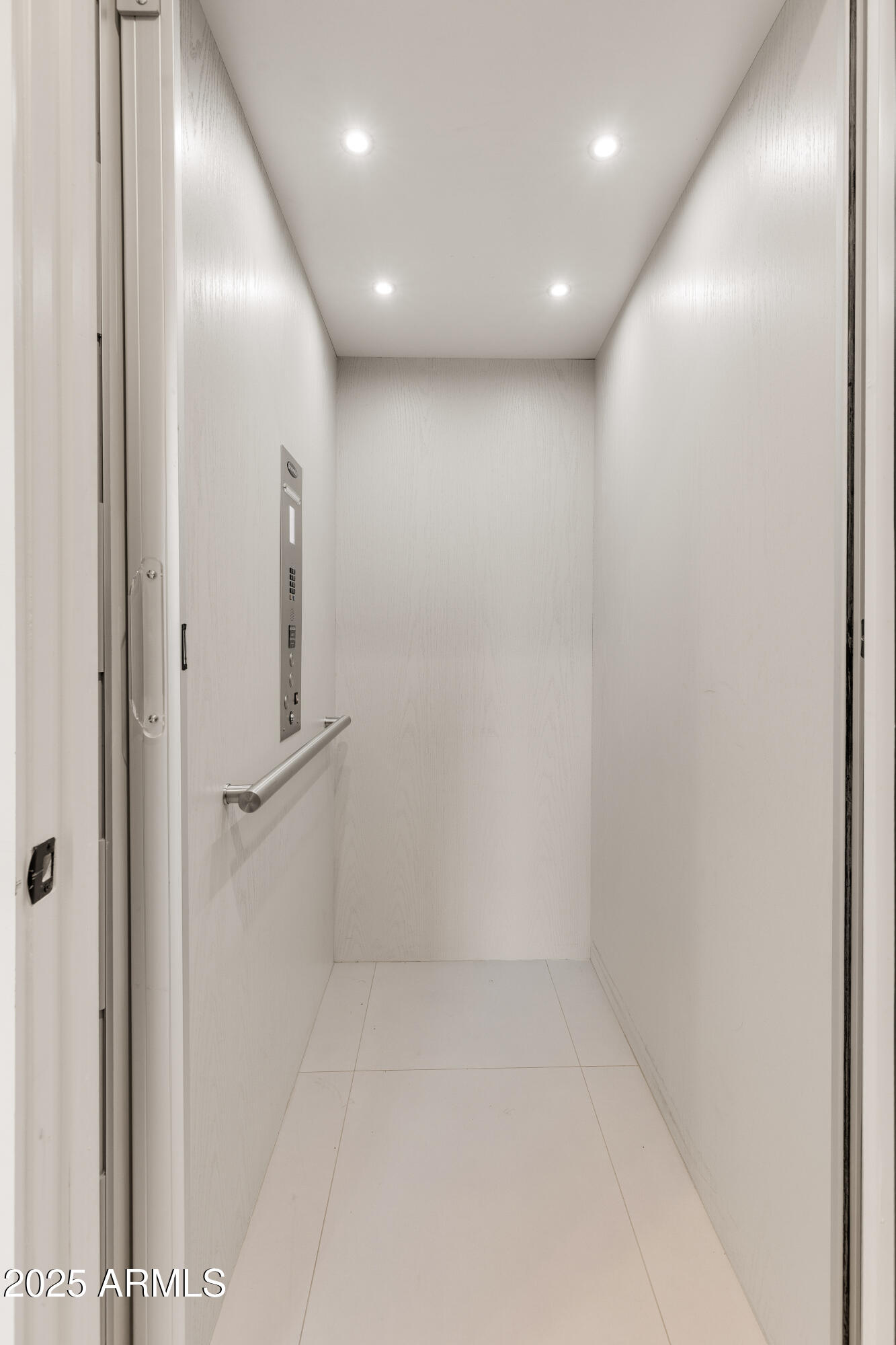 6525 E CAVE CREEK Road Unit: 9