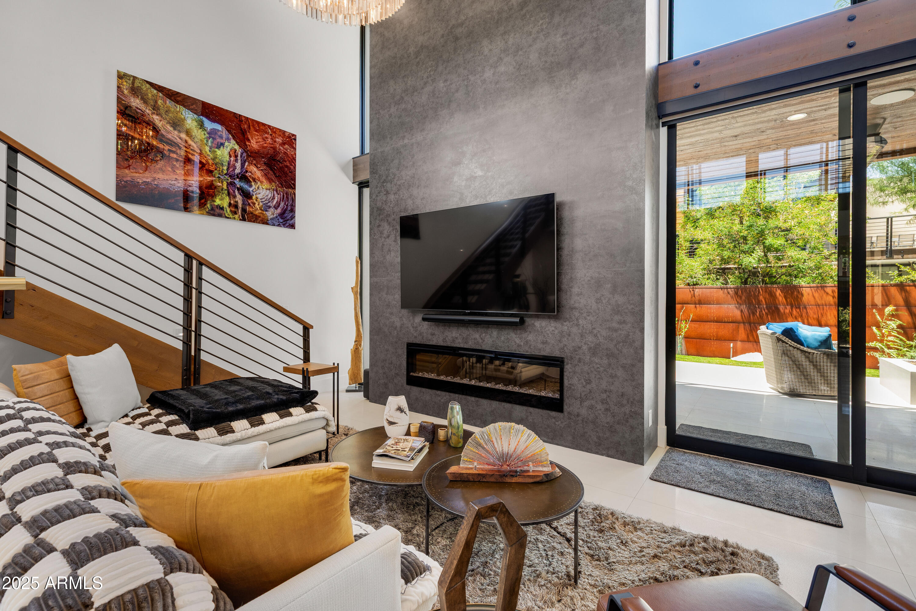 6525 E CAVE CREEK Road Unit: 9