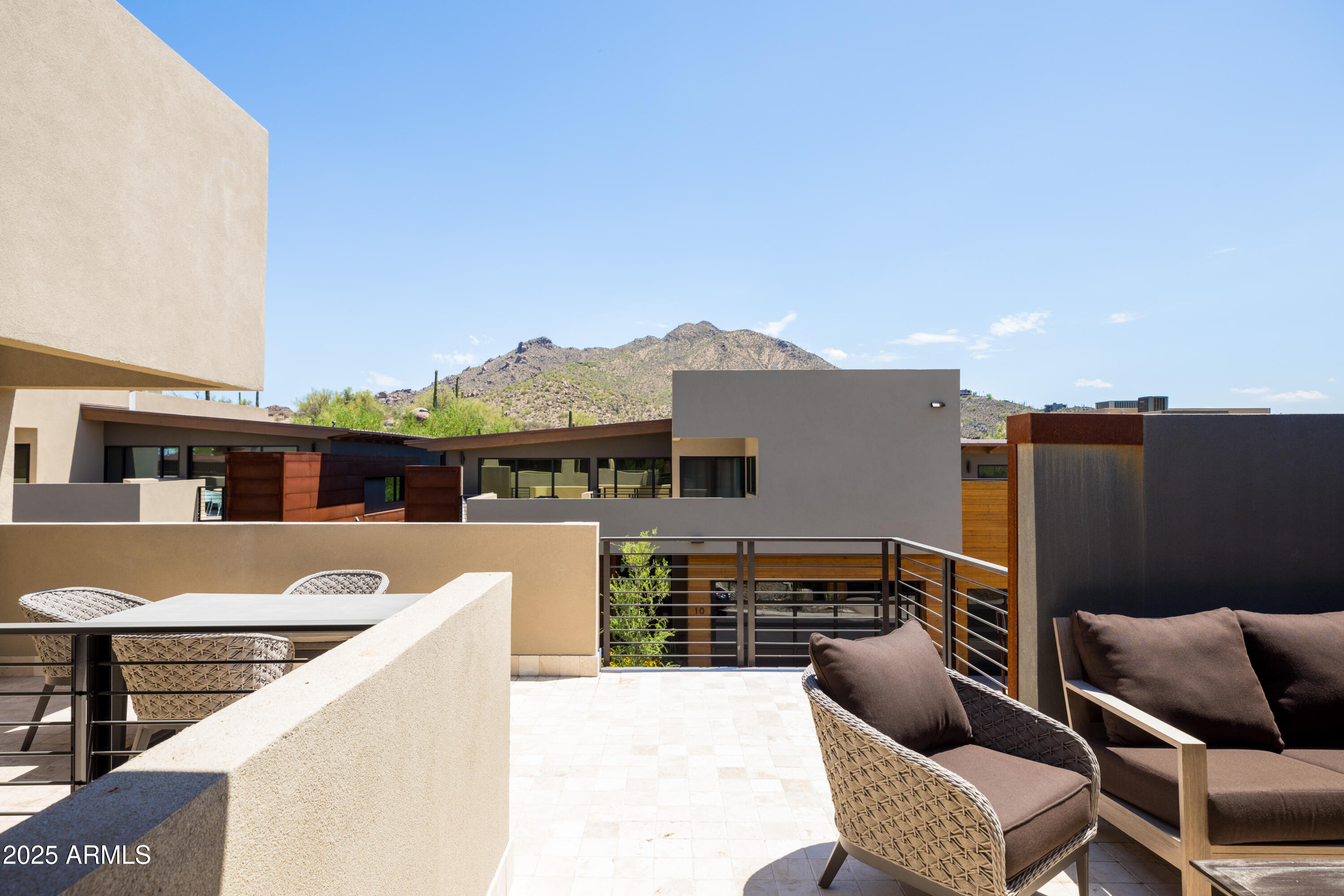6525 E CAVE CREEK Road Unit: 9
