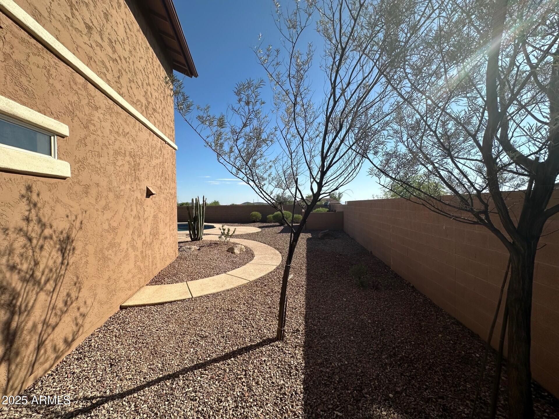 42905 N ERICSON Court