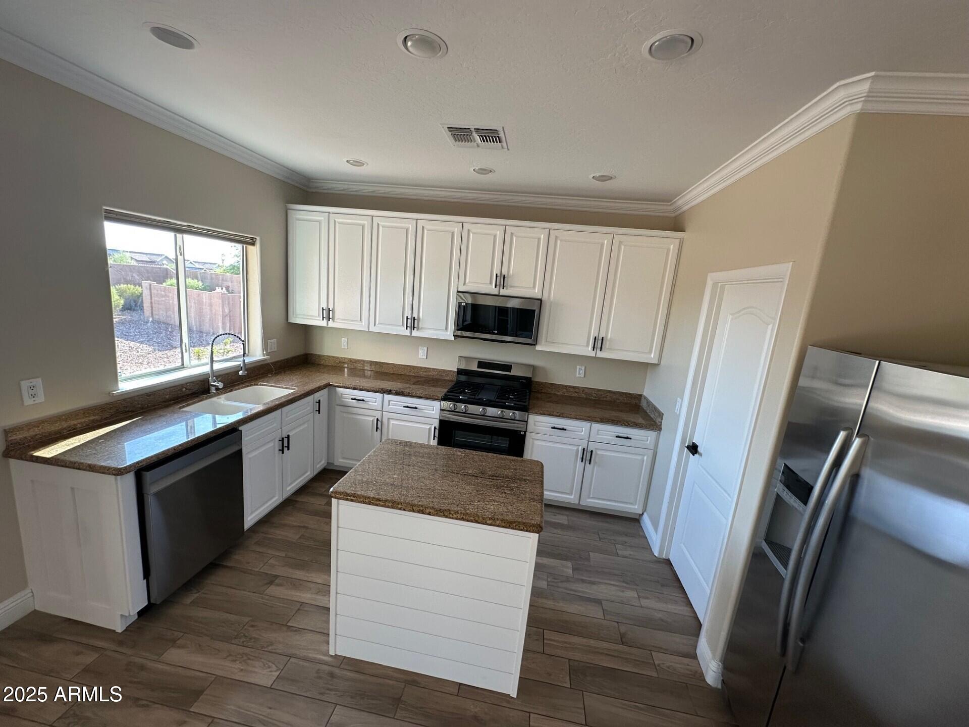 42905 N ERICSON Court