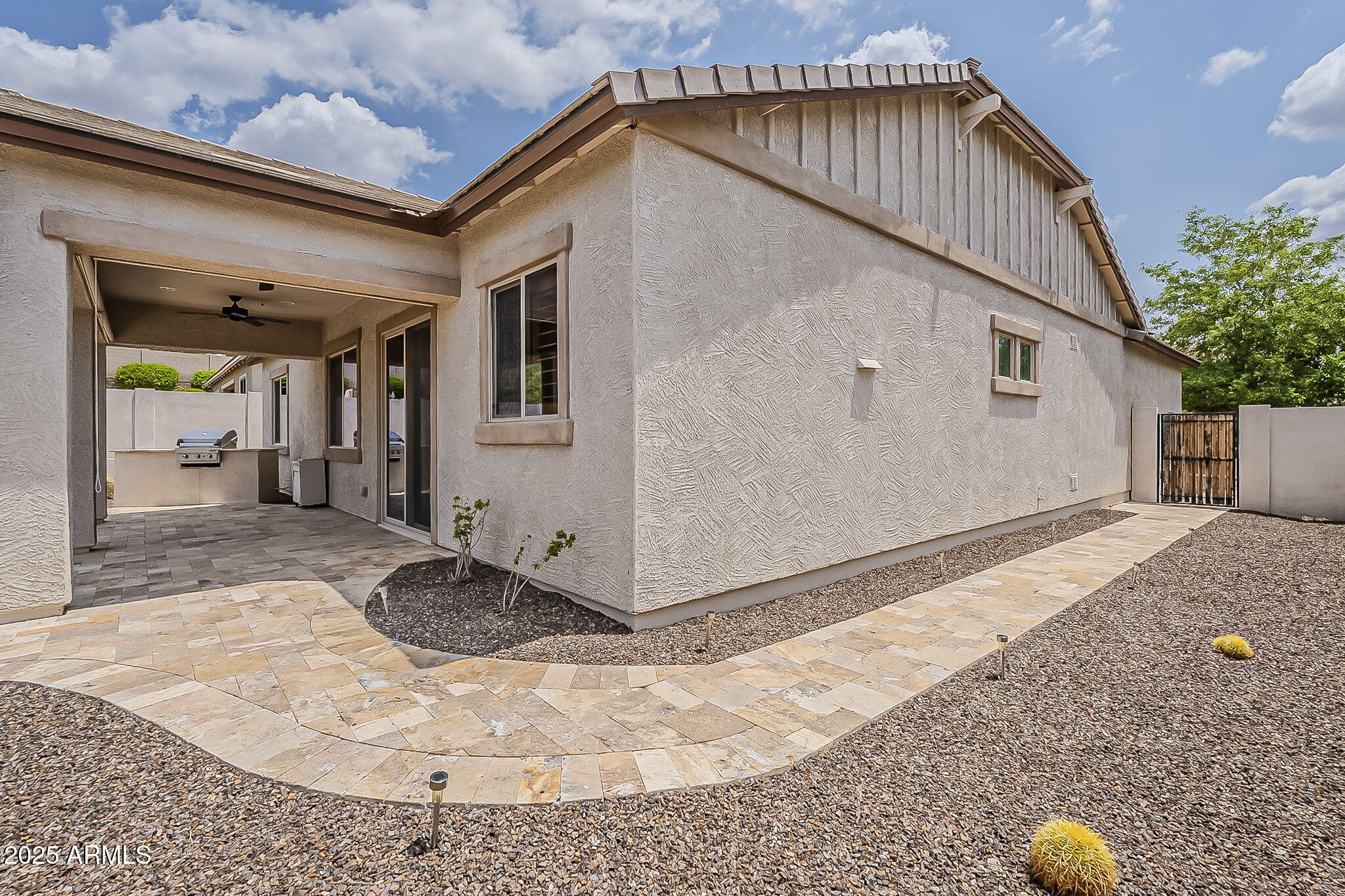 43814 N ERICSON Lane