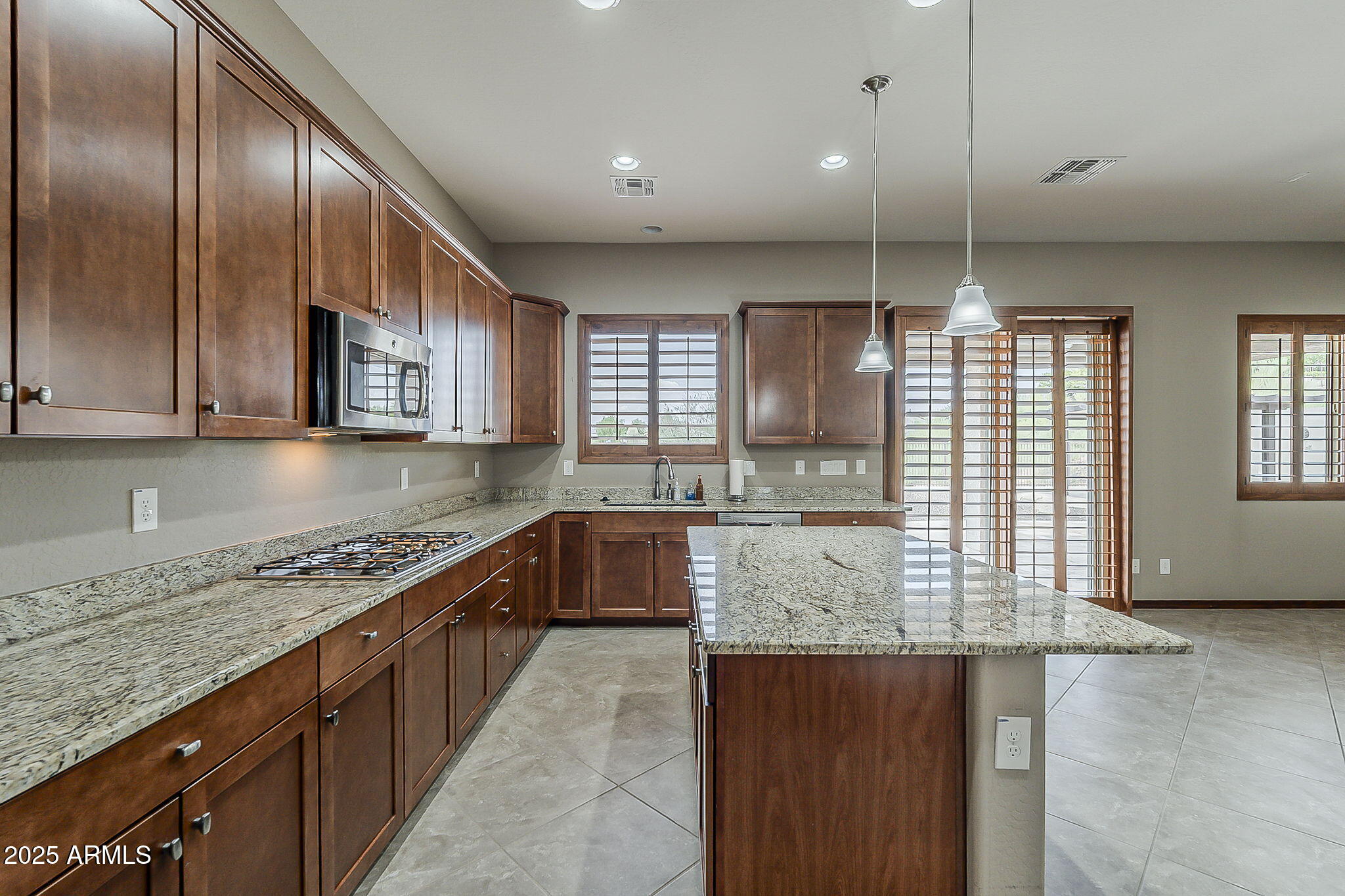 43814 N ERICSON Lane