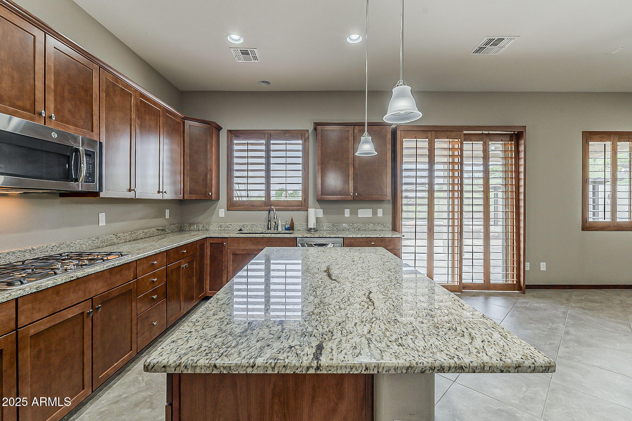 43814 N ERICSON Lane