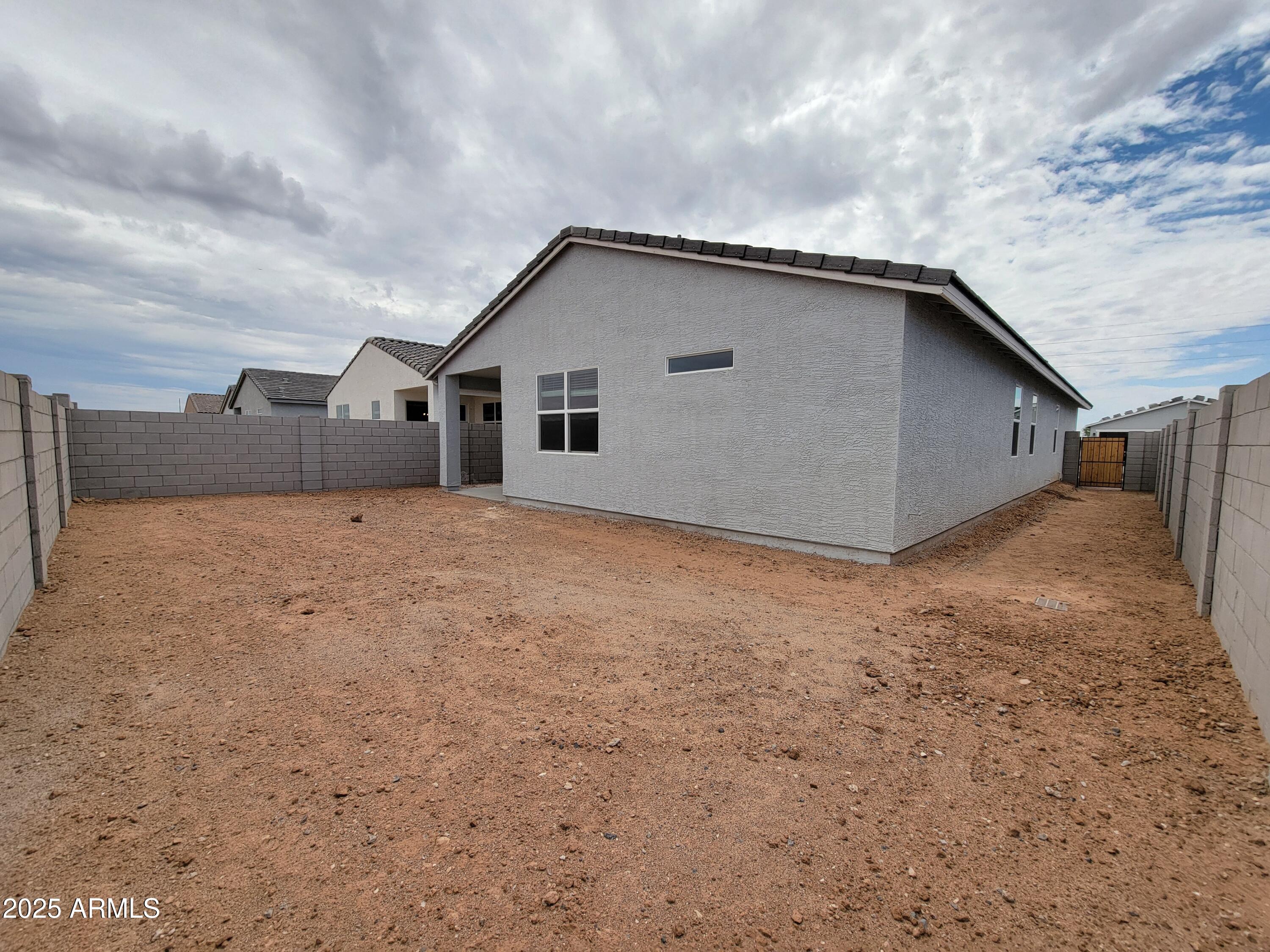 7456 E COZY COTTAGE Lane