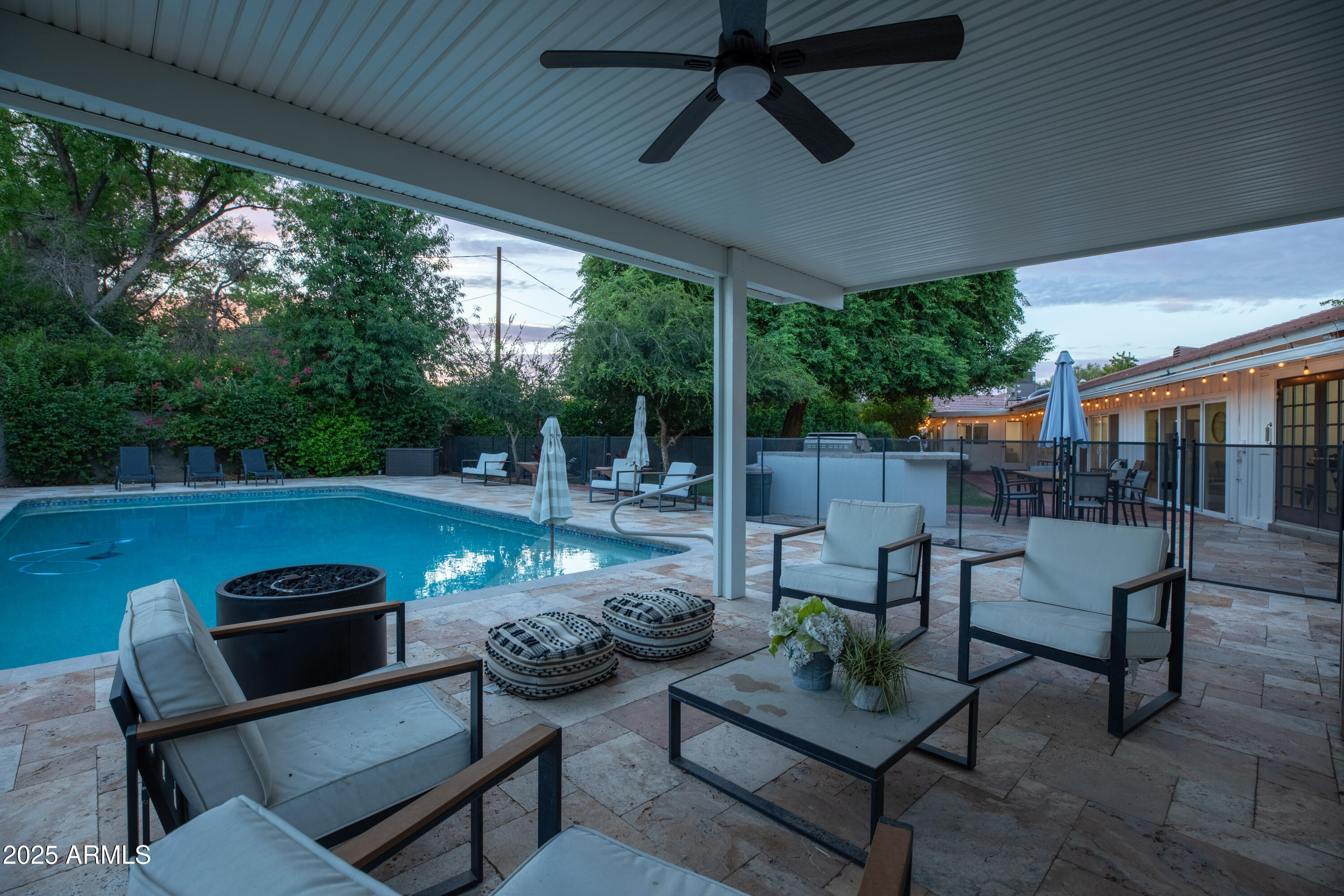 1101 W ROYAL PALM Road