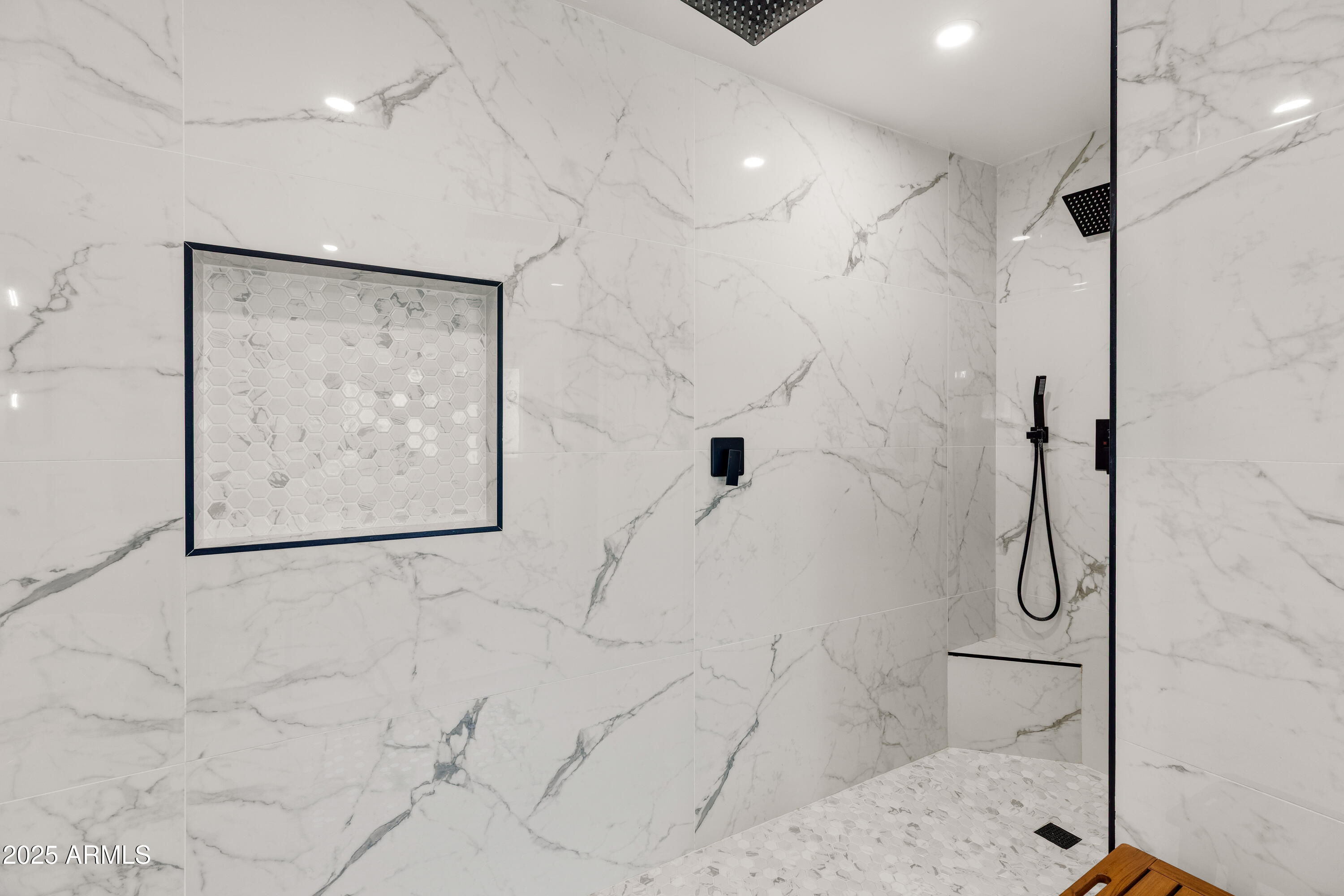 1101 W ROYAL PALM Road